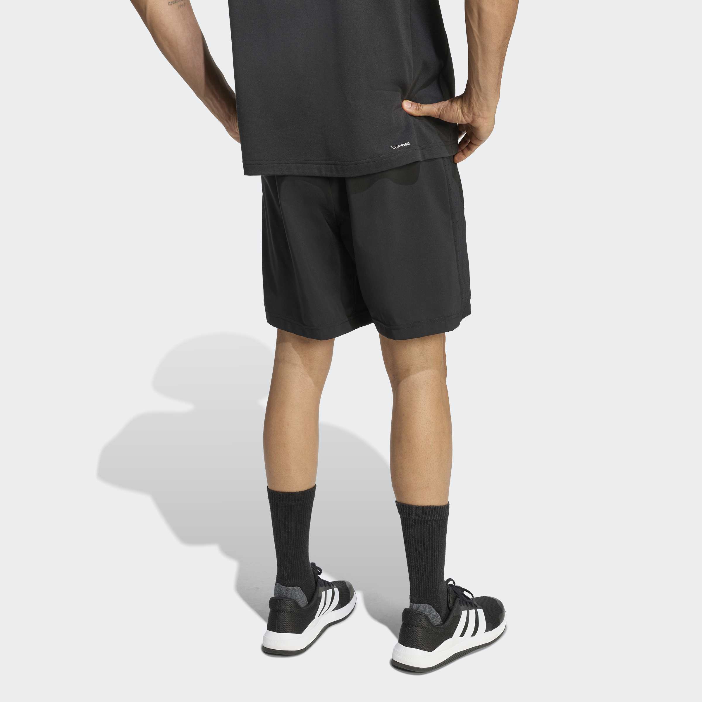 adidas Workout Essentials Base Dokuma Erkek Siyah Antrenman Şortu