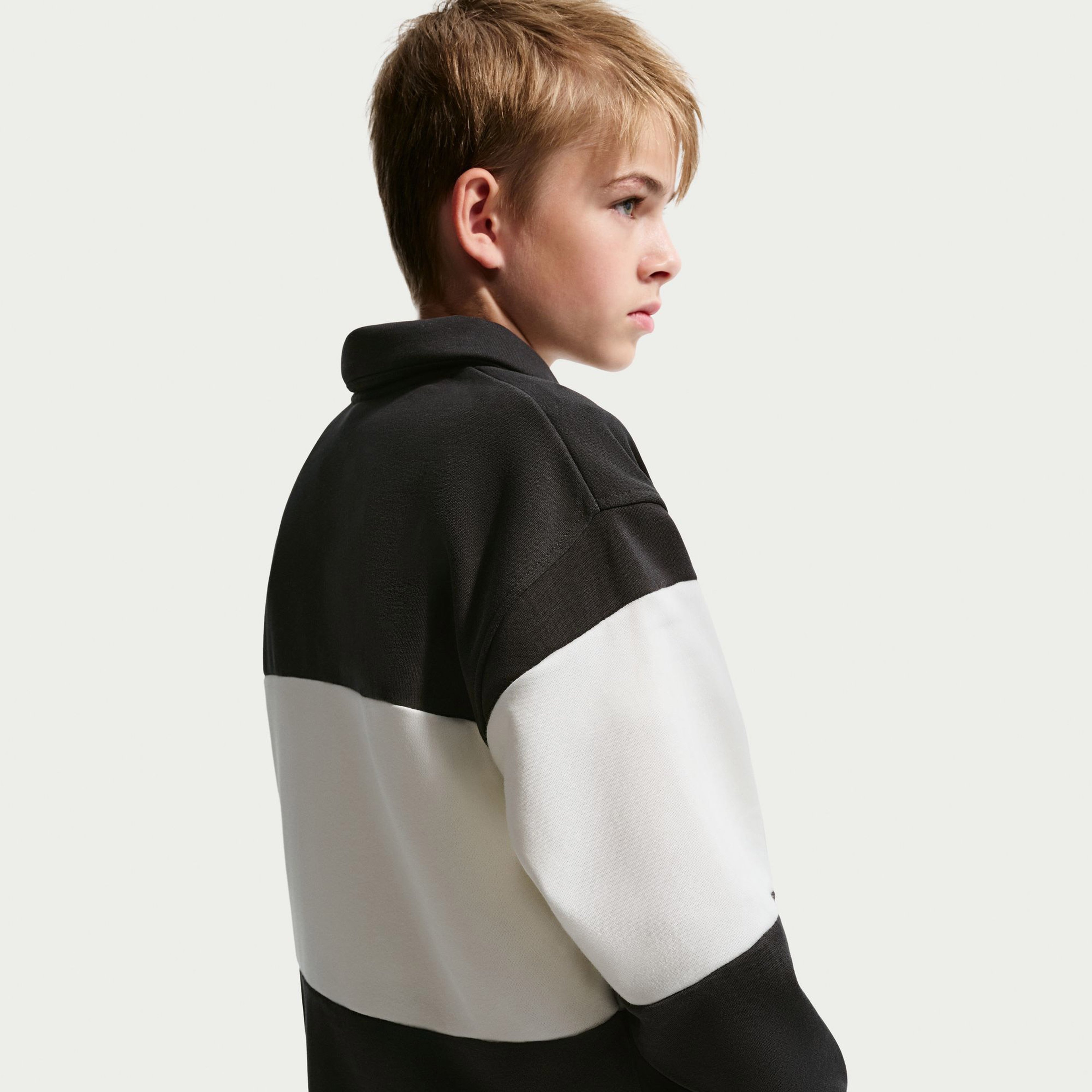 Nike Sportswear Club Çocuk Siyah Sweatshirt