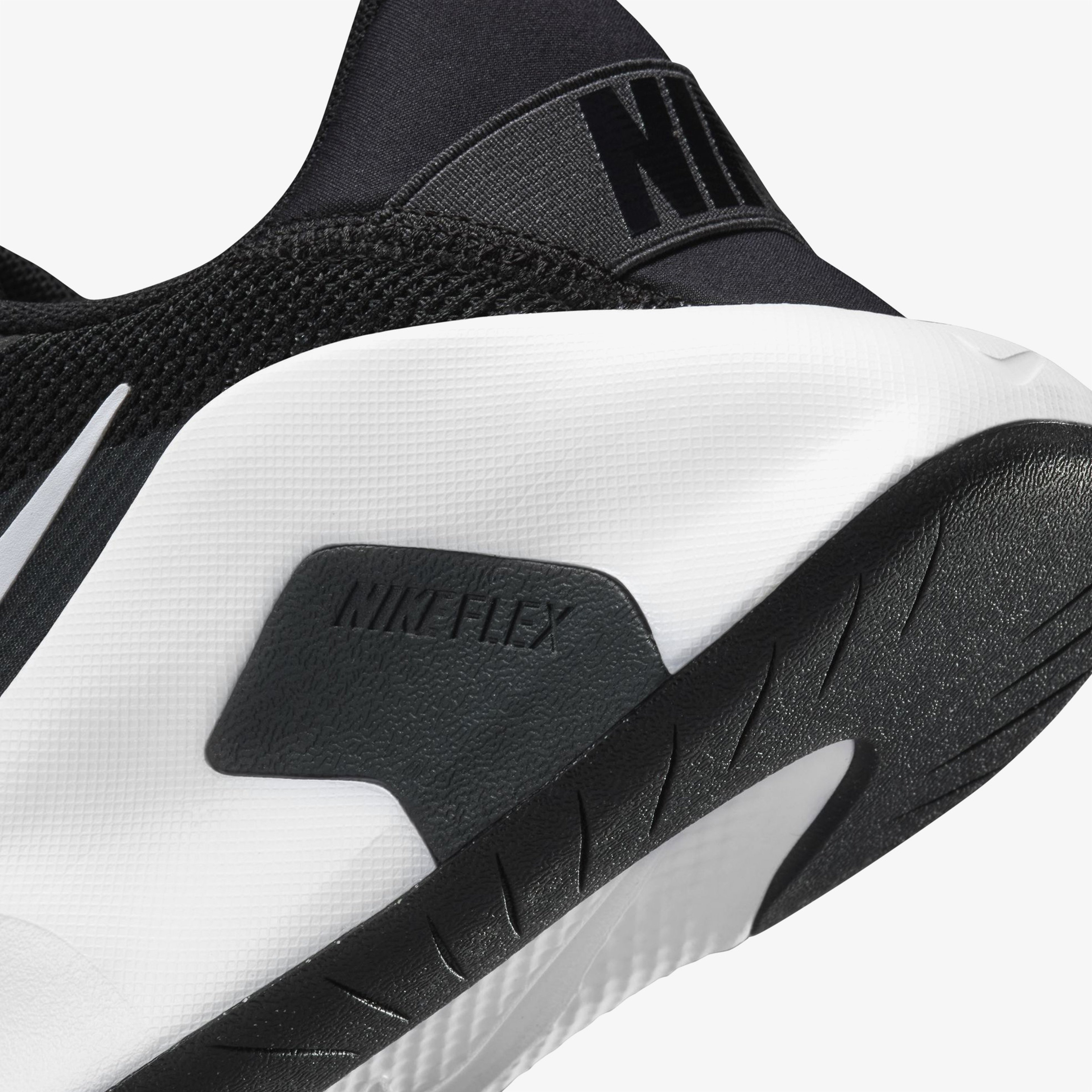 Nike Flex Train Kadın Siyah Antrenman Ayakkabısı