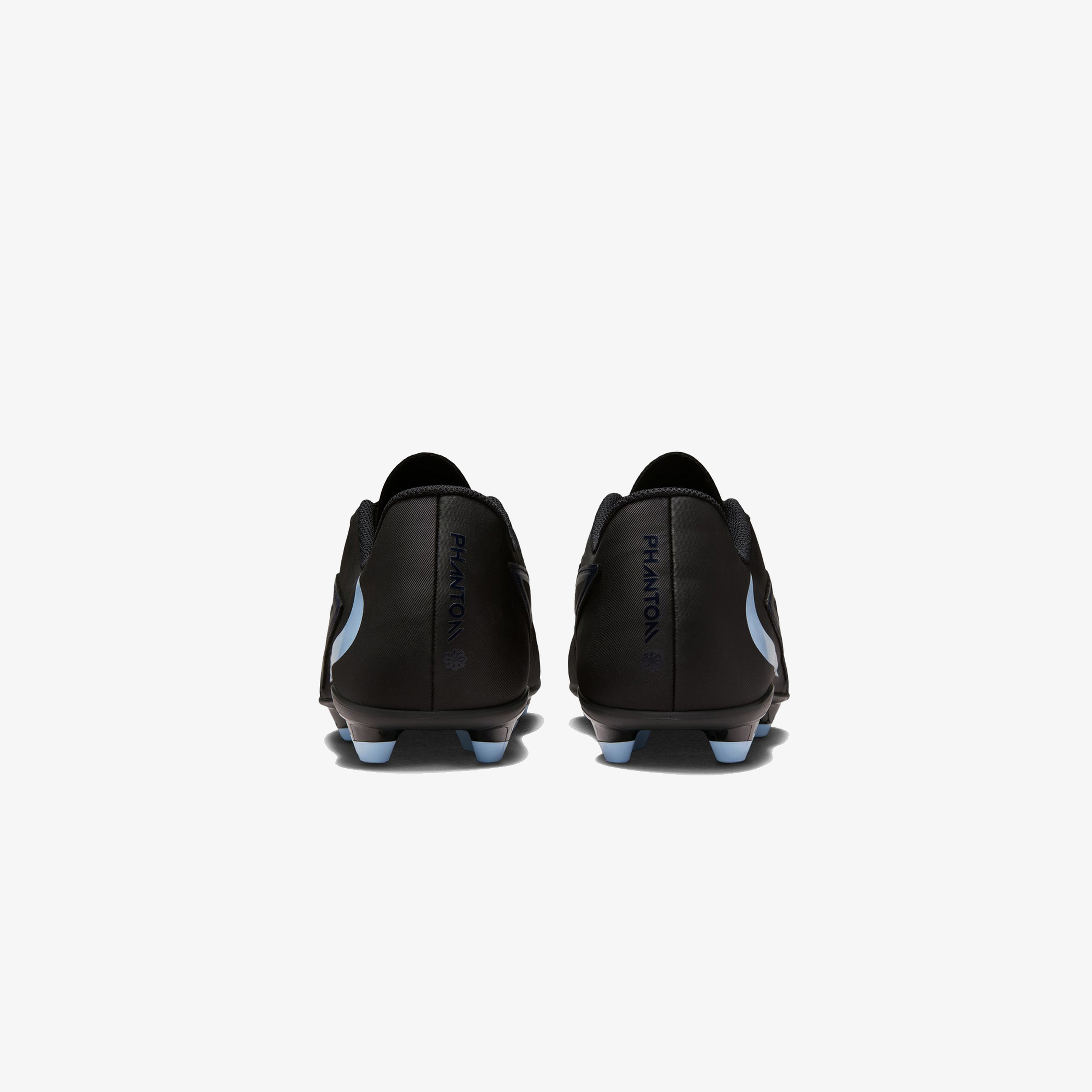Nike Phantom 6 Low Club Erkek Siyah Çim Saha Kramponu
