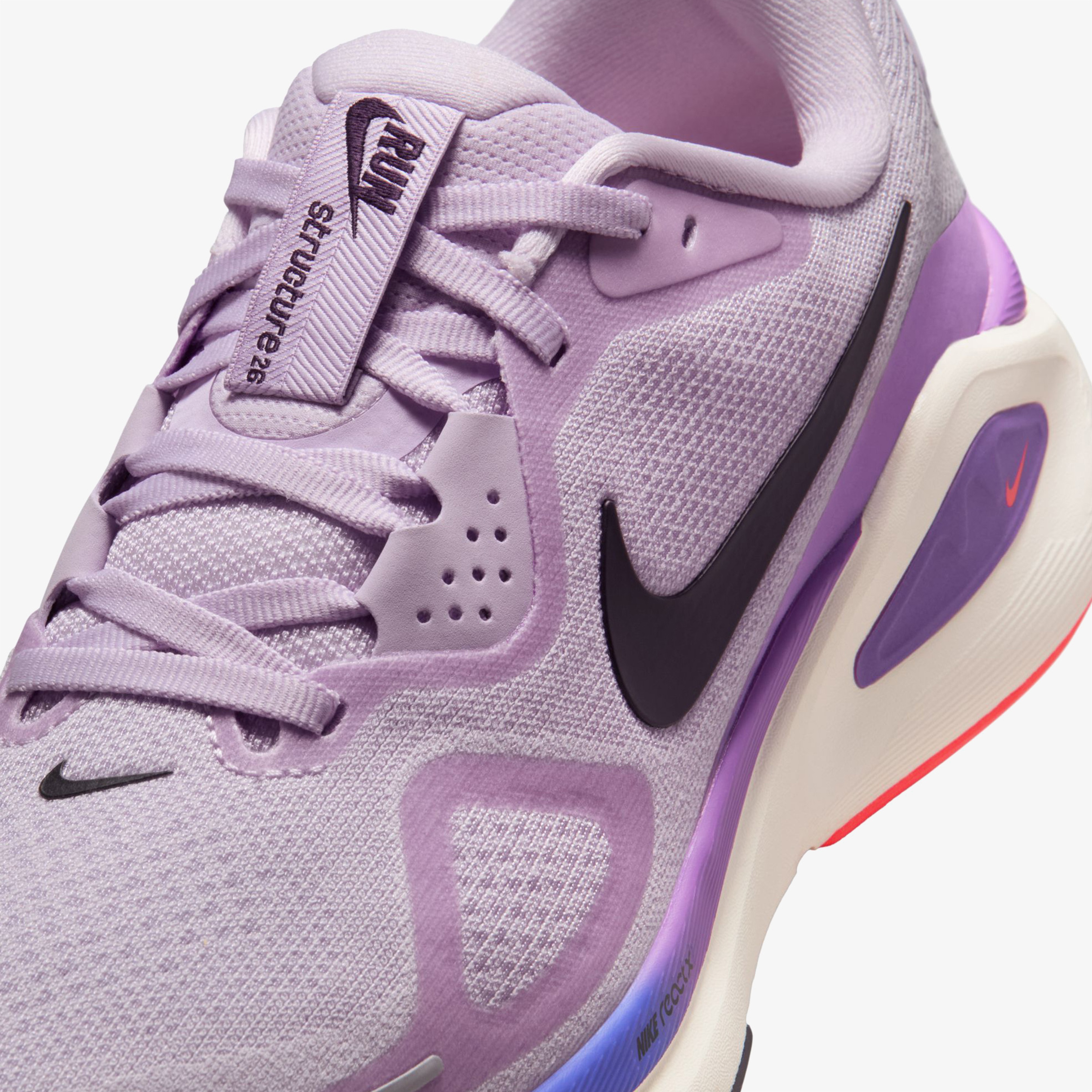 Nike Structure 26 Kadın Mor Koşu Ayakkabısı