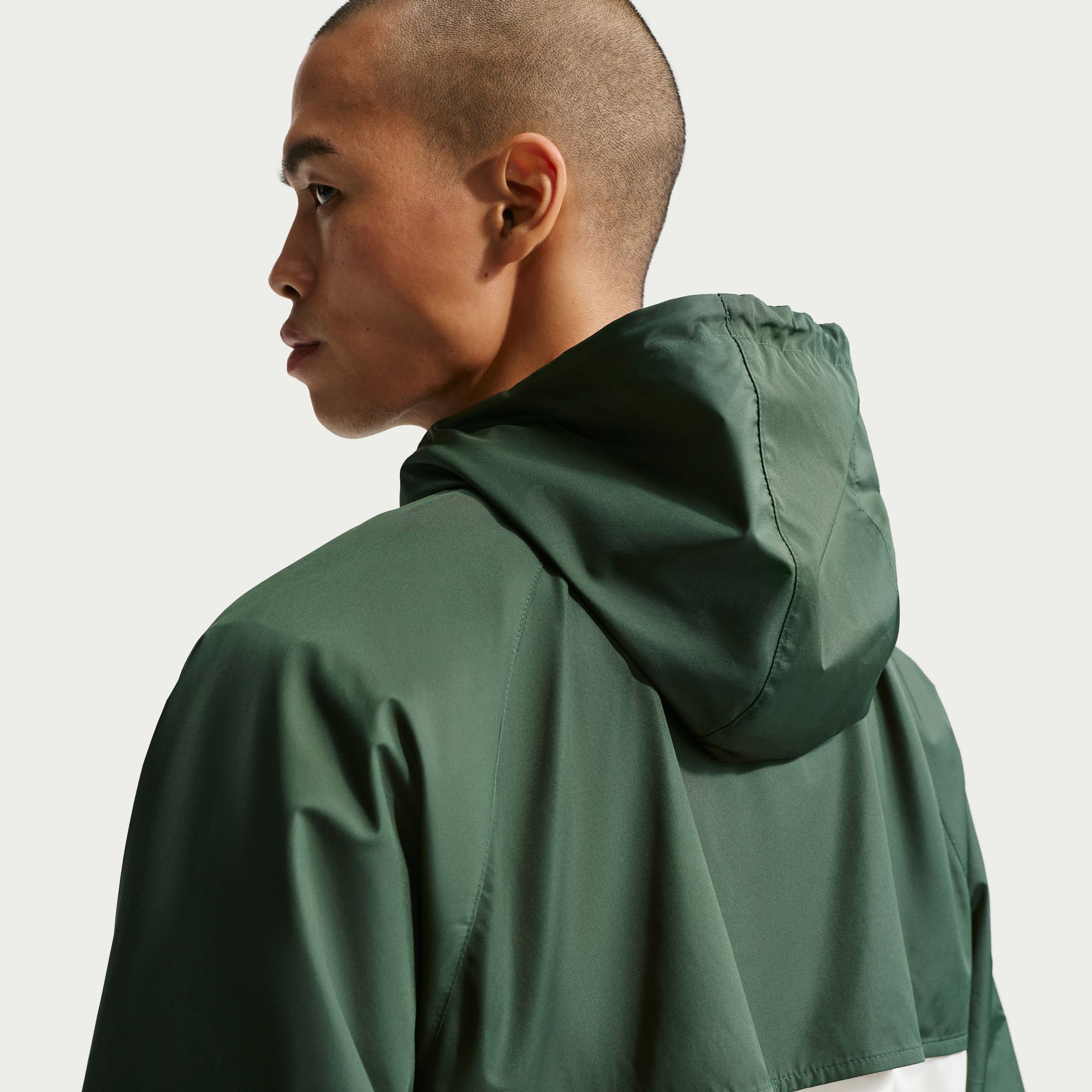 Nike Windrunner Erkek Yeşil Ceket