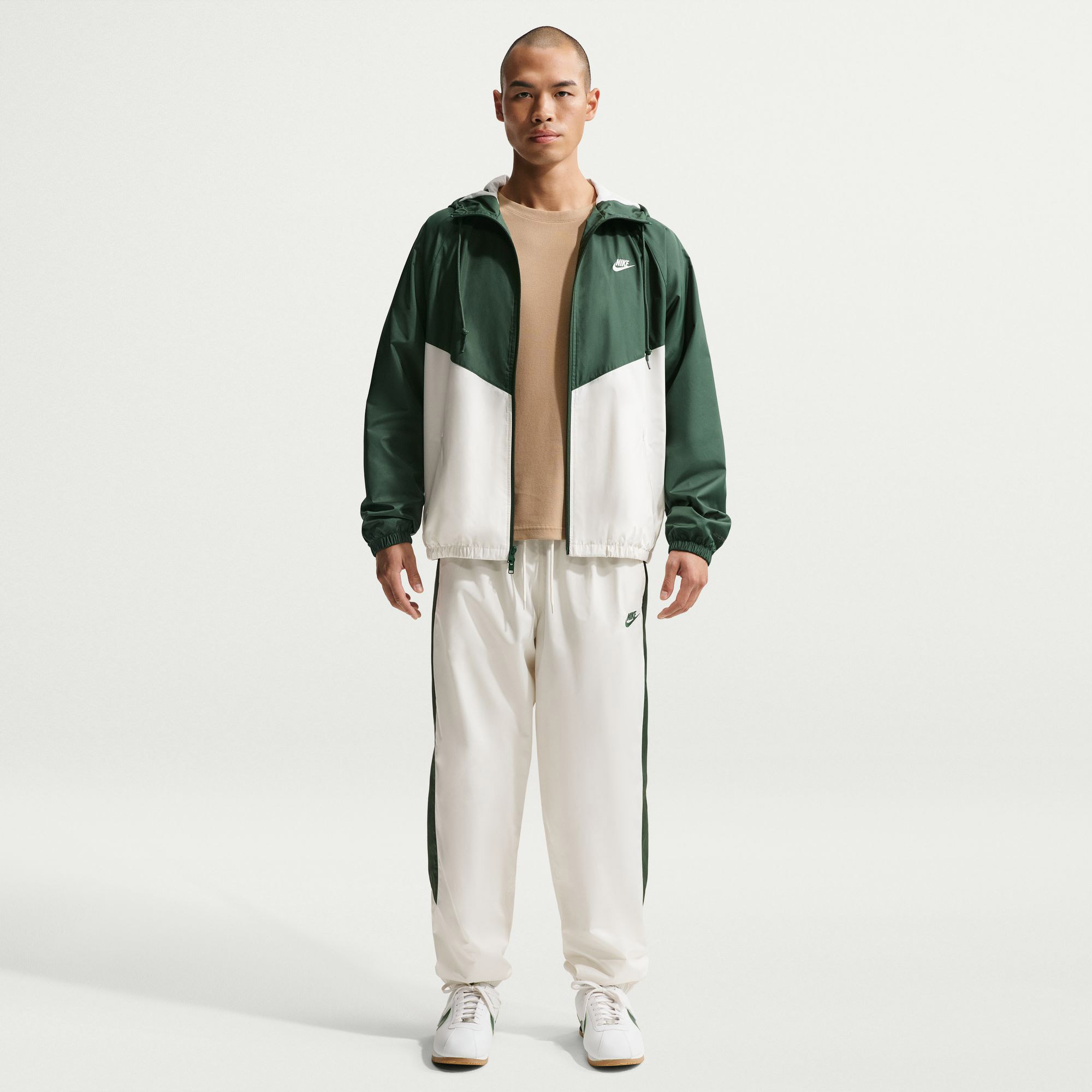 Nike Windrunner Erkek Yeşil Ceket