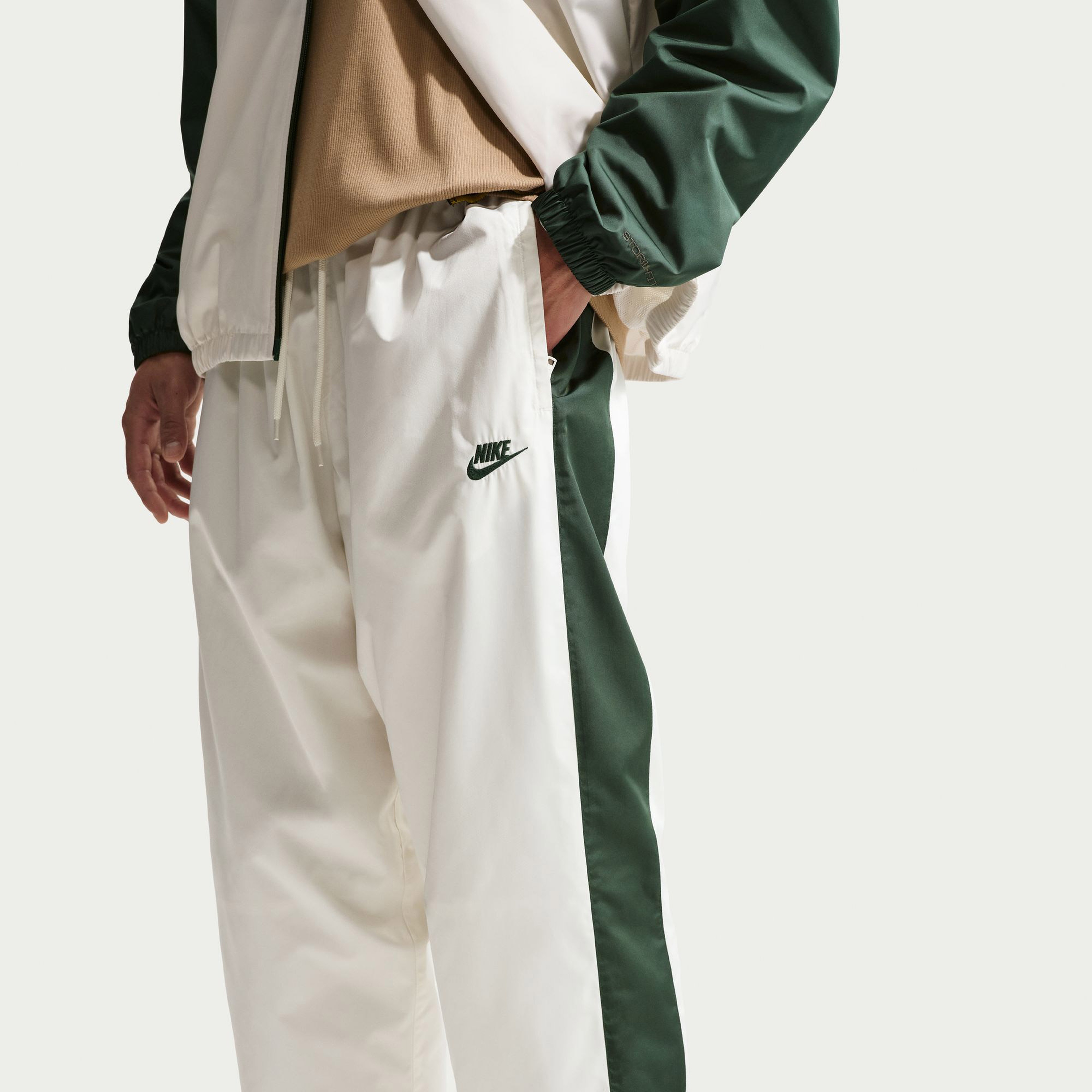 Nike Windrunner Erkek Krem Eşofman Altı