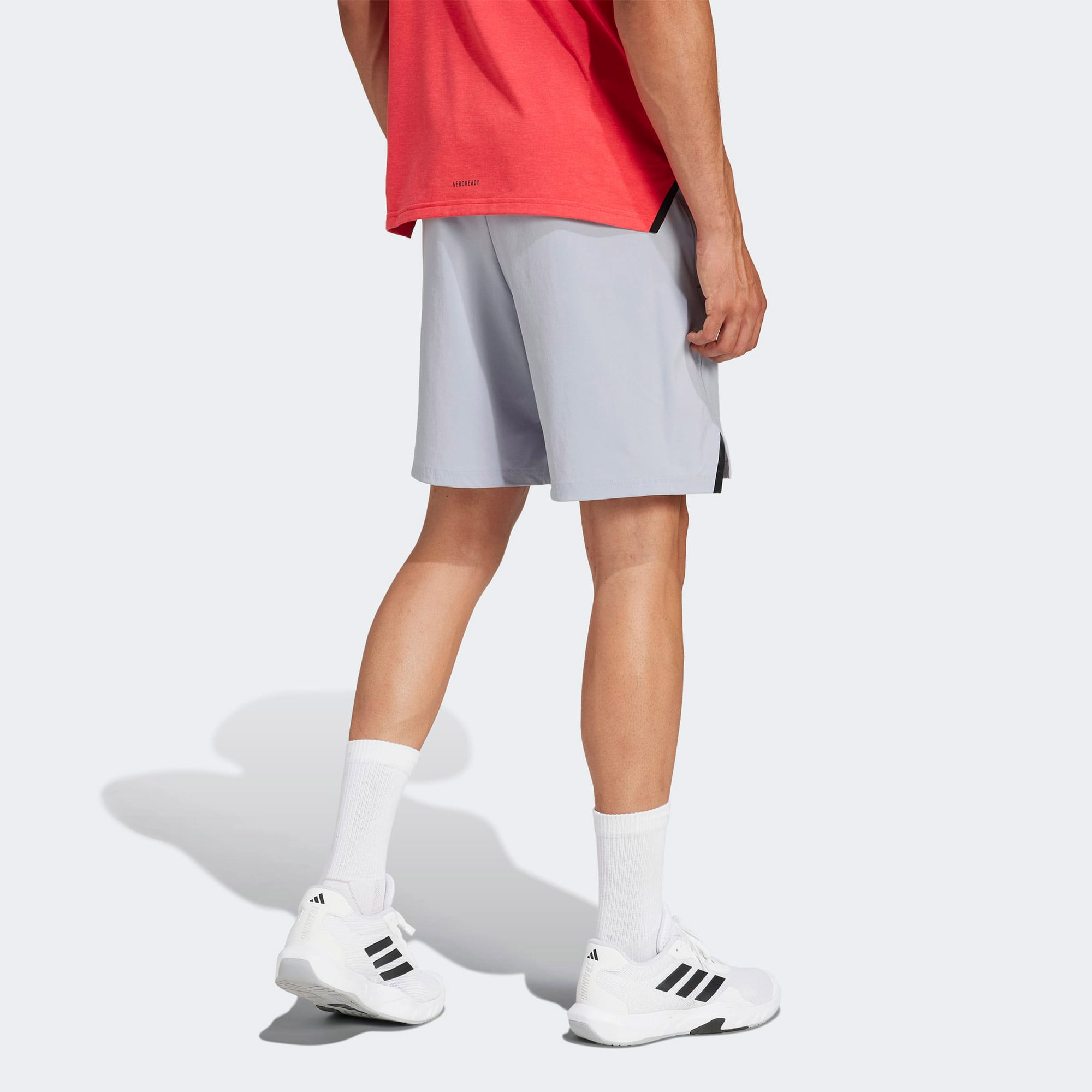 adidas Designed For Erkek Gri Antrenman Şortu
