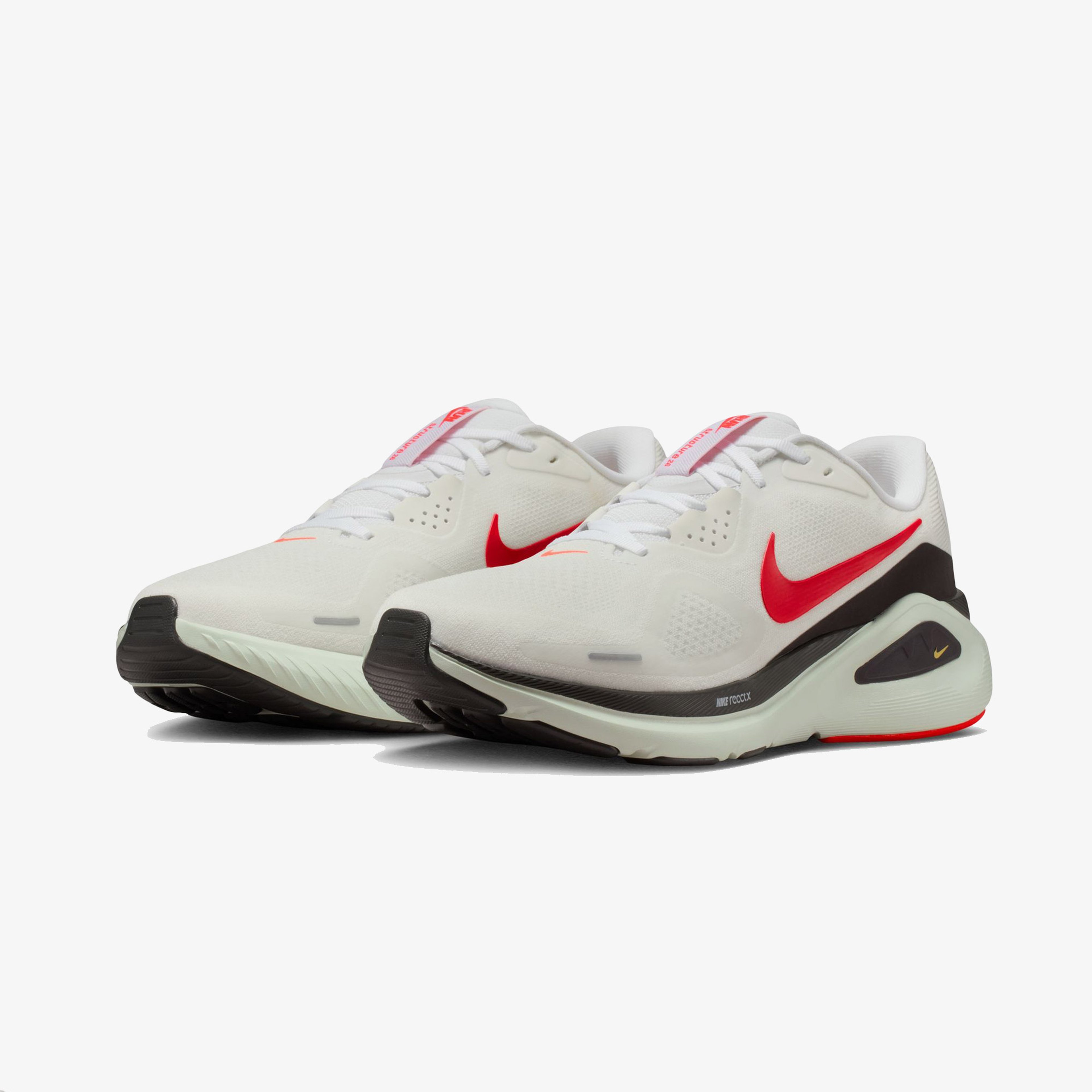 Nike Structure 26 Erkek Beyaz Koşu Ayakkabısı