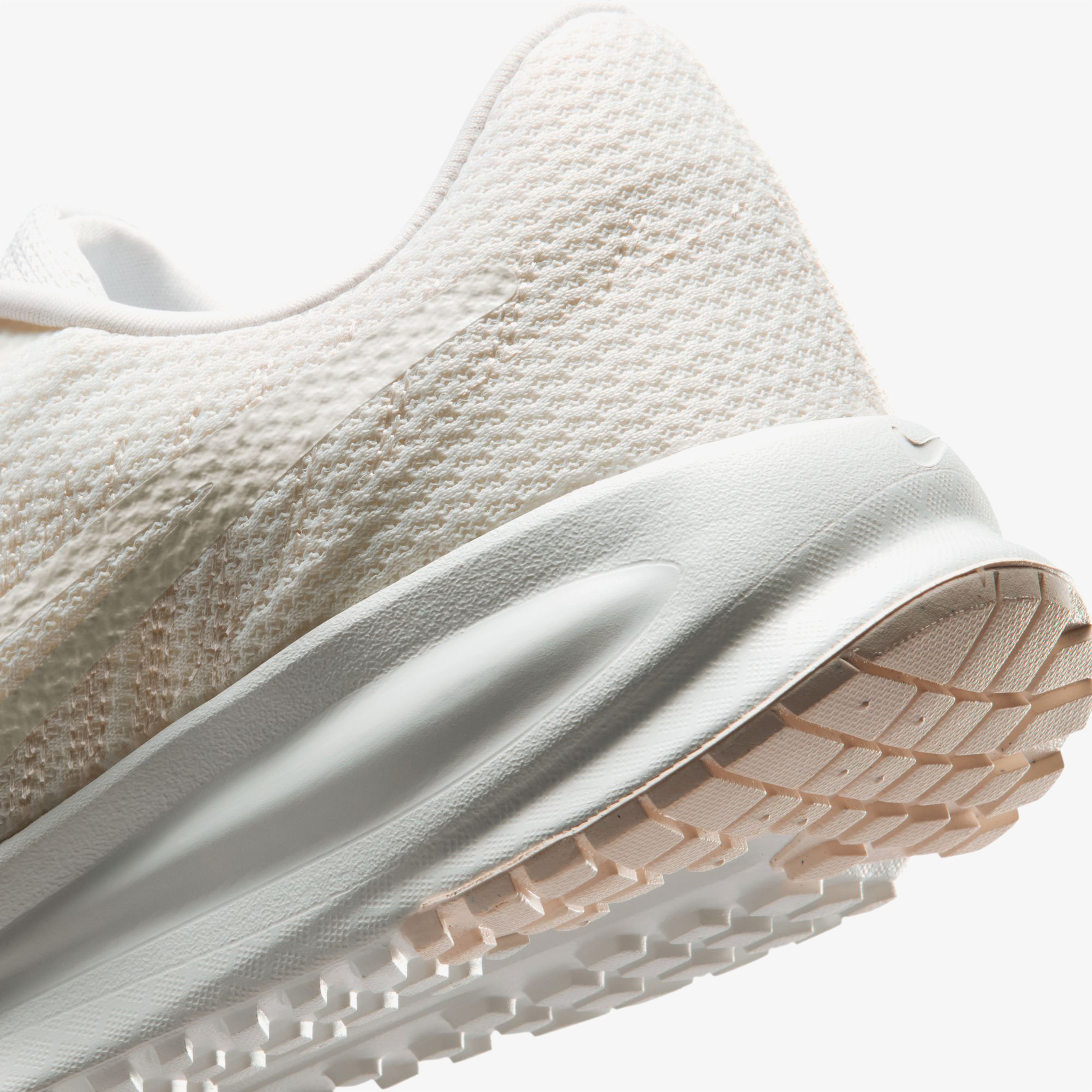 Nike Run Defy Kadın Krem Koşu Ayakkabısı