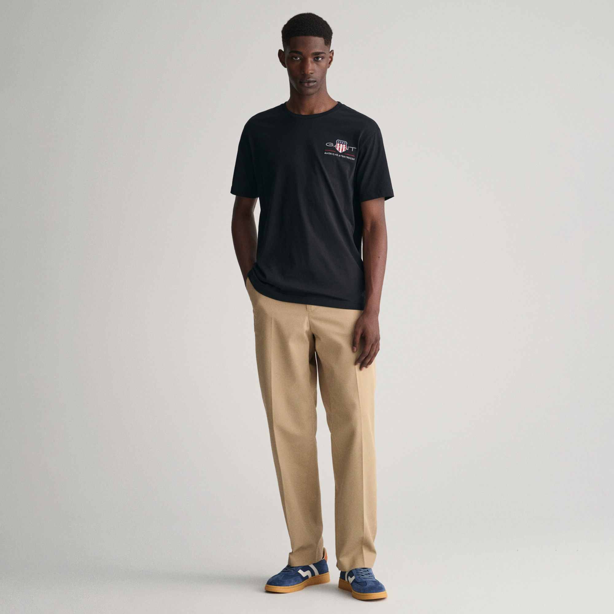 GANT Erkek Siyah Regular Fit Bisiklet Yaka Logolu T-shirt