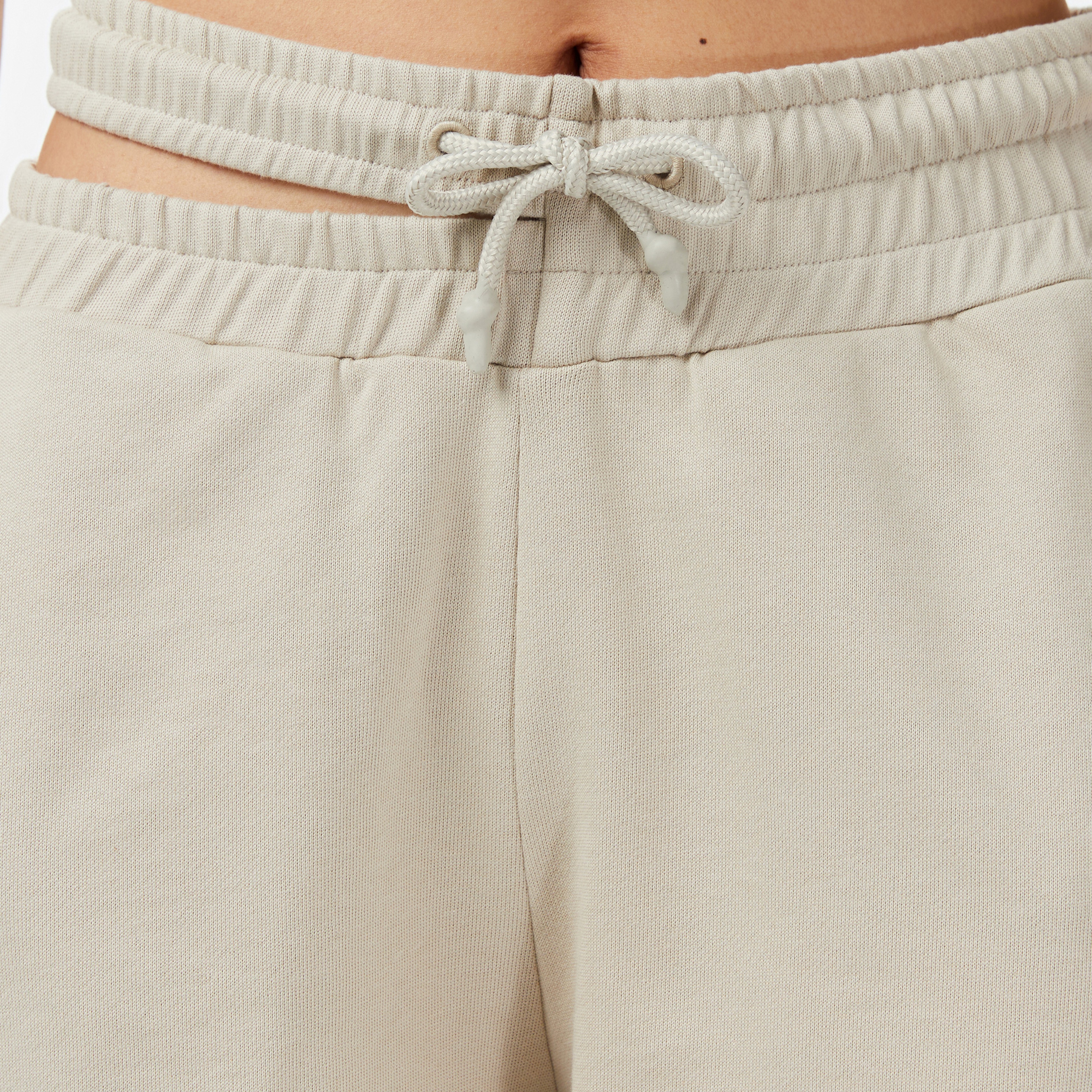 UNITED4 Regular Fit Kadın Krem Şort