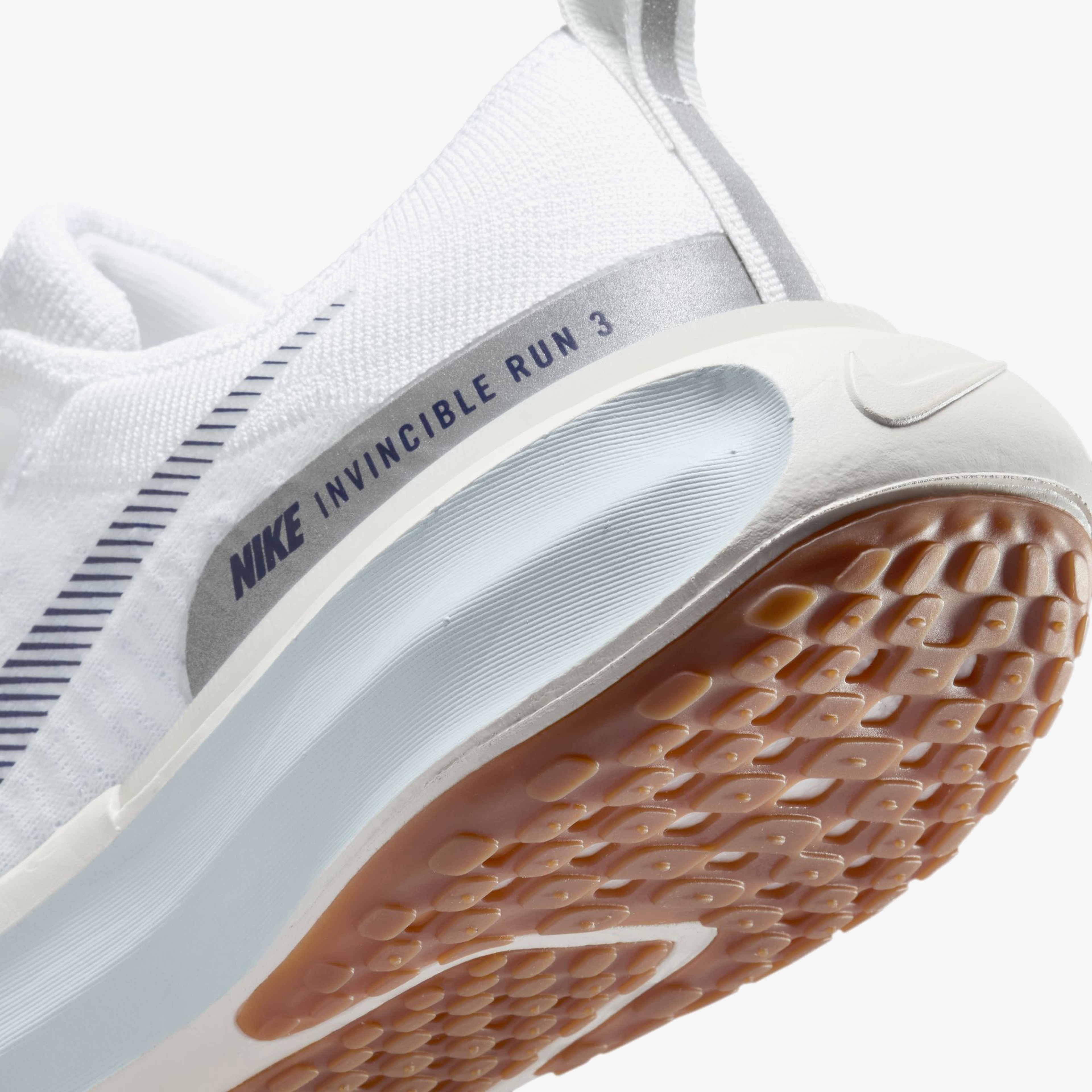 Nike Invincible 3 Kadın Beyaz Koşu Ayakkabısı