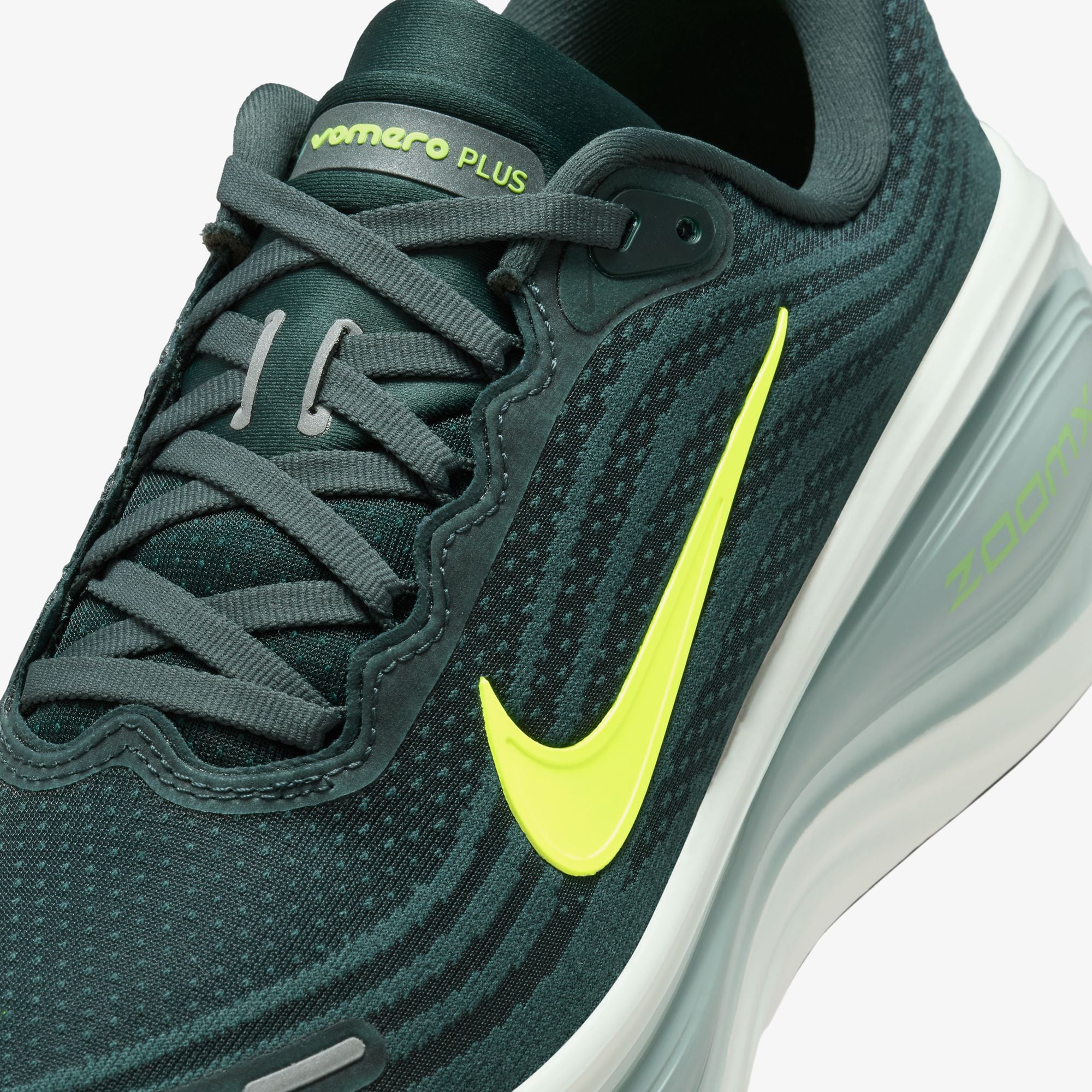 Nike Vomero Plus Erkek Yeşil Koşu Ayakkabısı