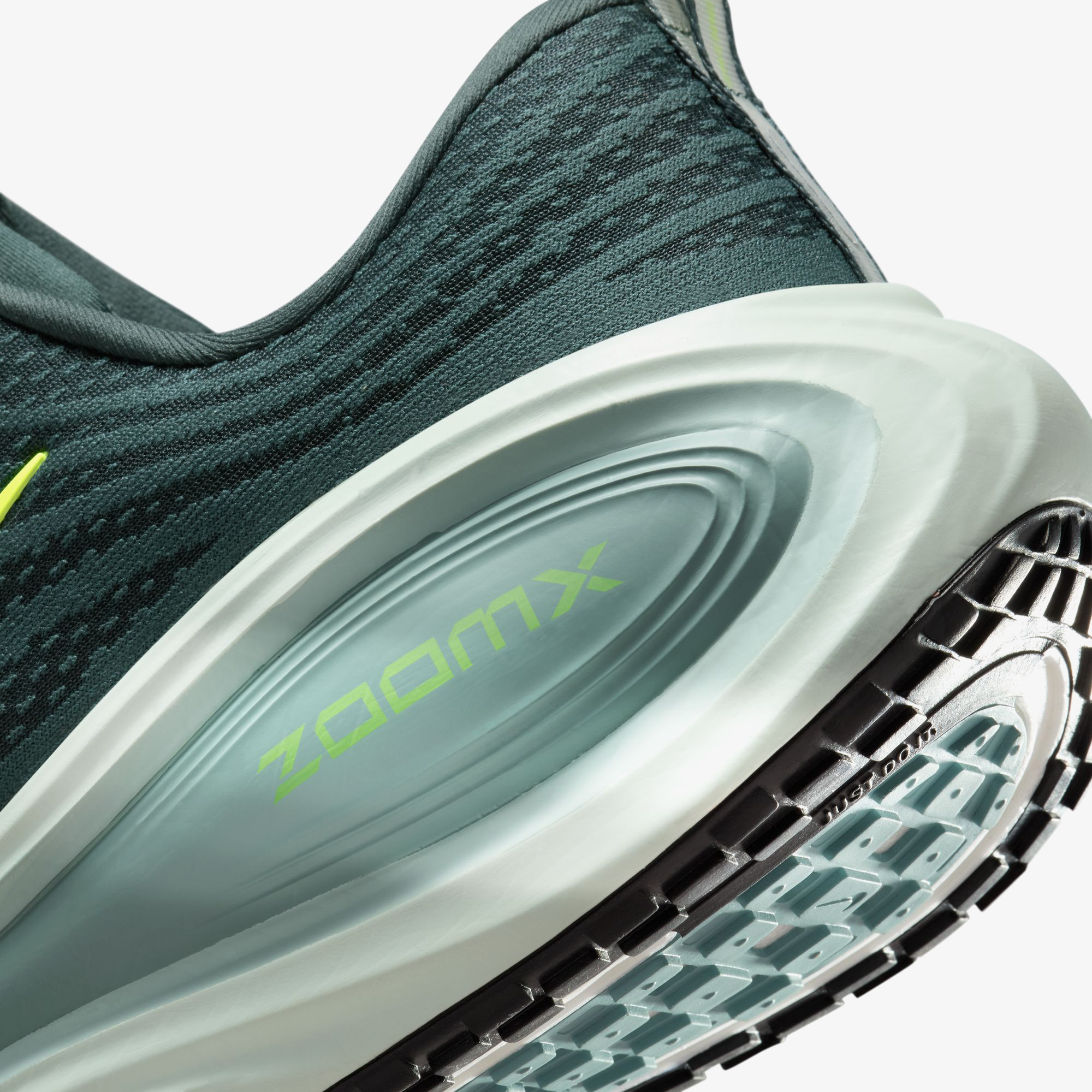 Nike Vomero Plus Erkek Yeşil Koşu Ayakkabısı