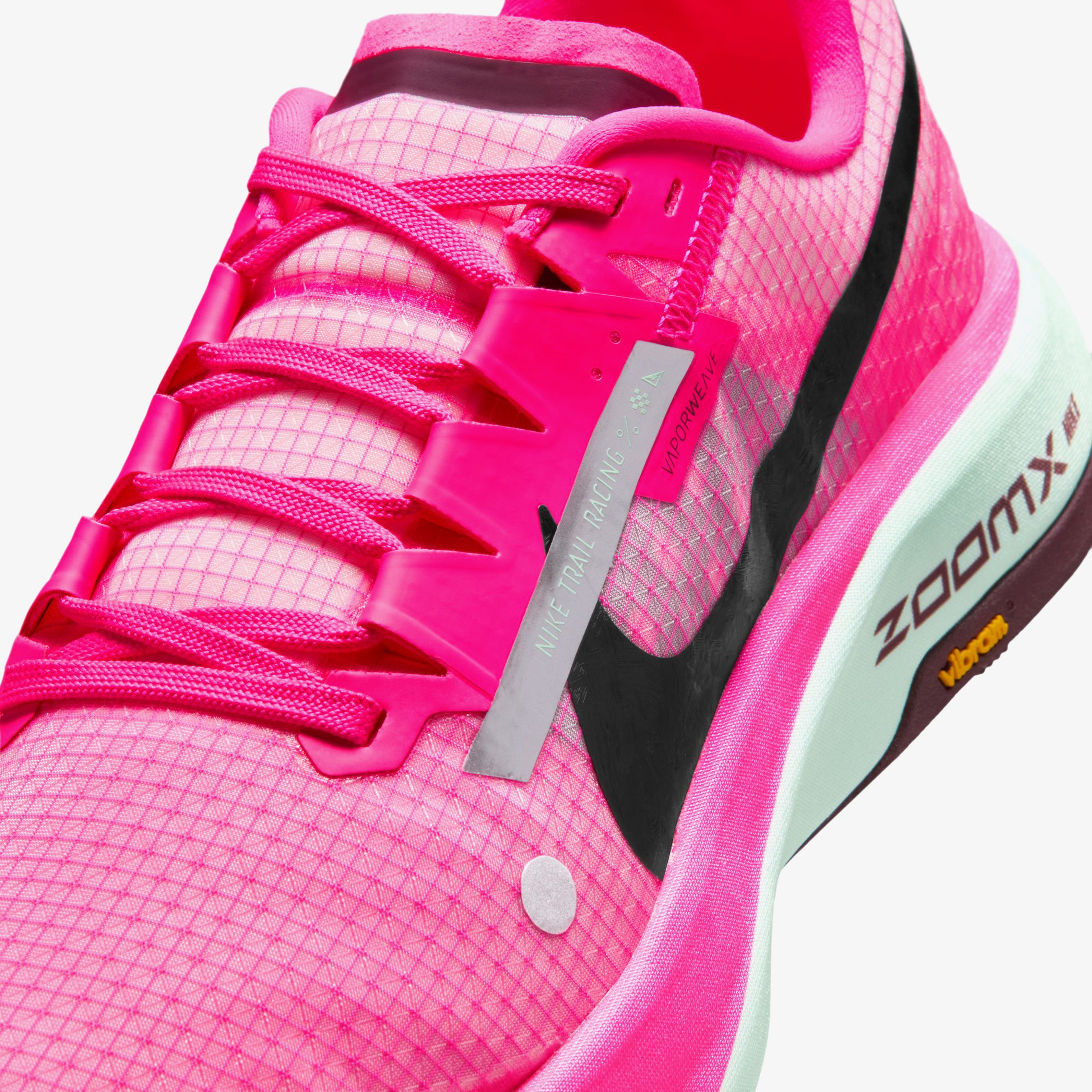 Nike Zoomx Ultrafly Trail Erkek Pembe Koşu Ayakkabısı