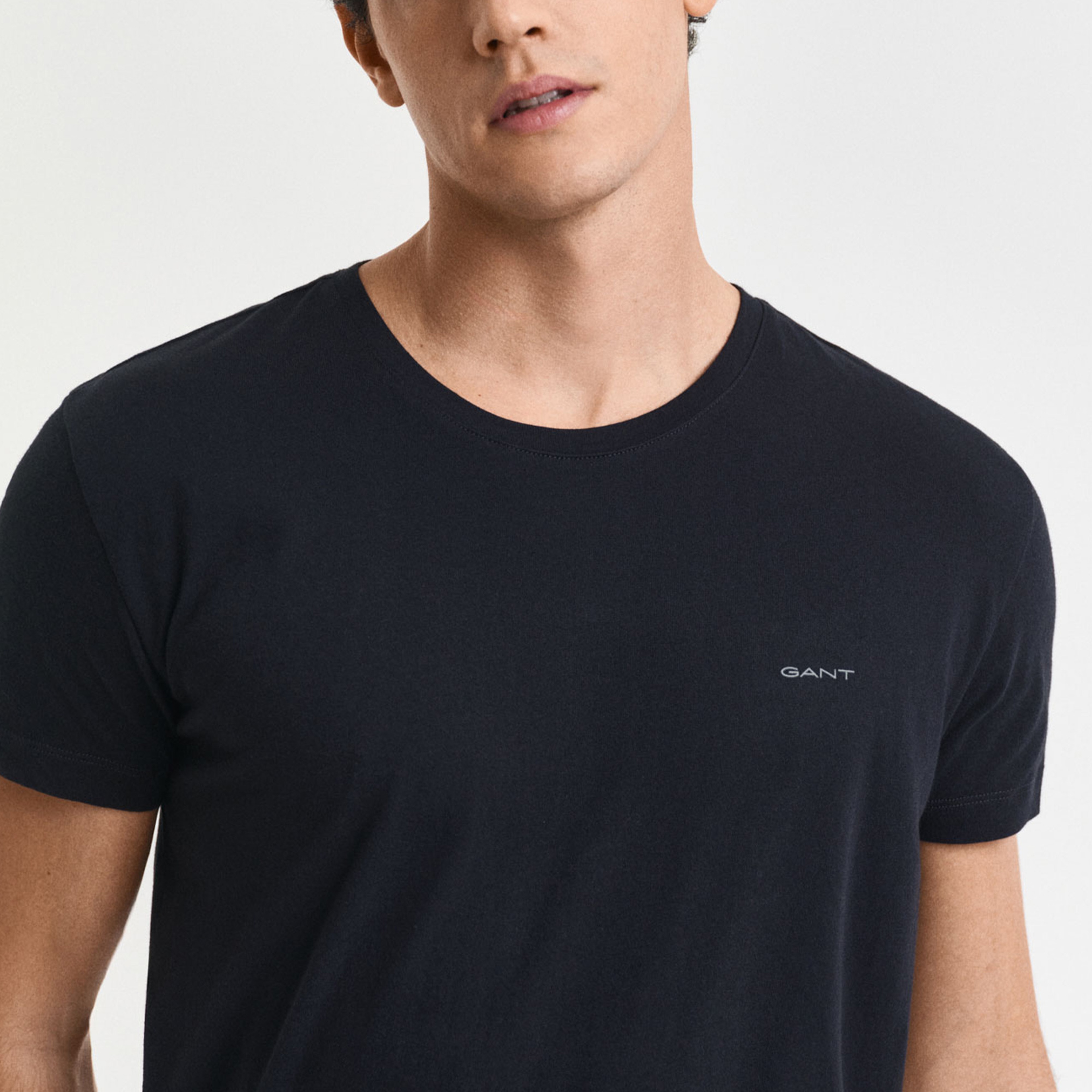 GANT Erkek Siyah Regular Fit Bisiklet Yaka Kısa Kollu 2'li Atlet