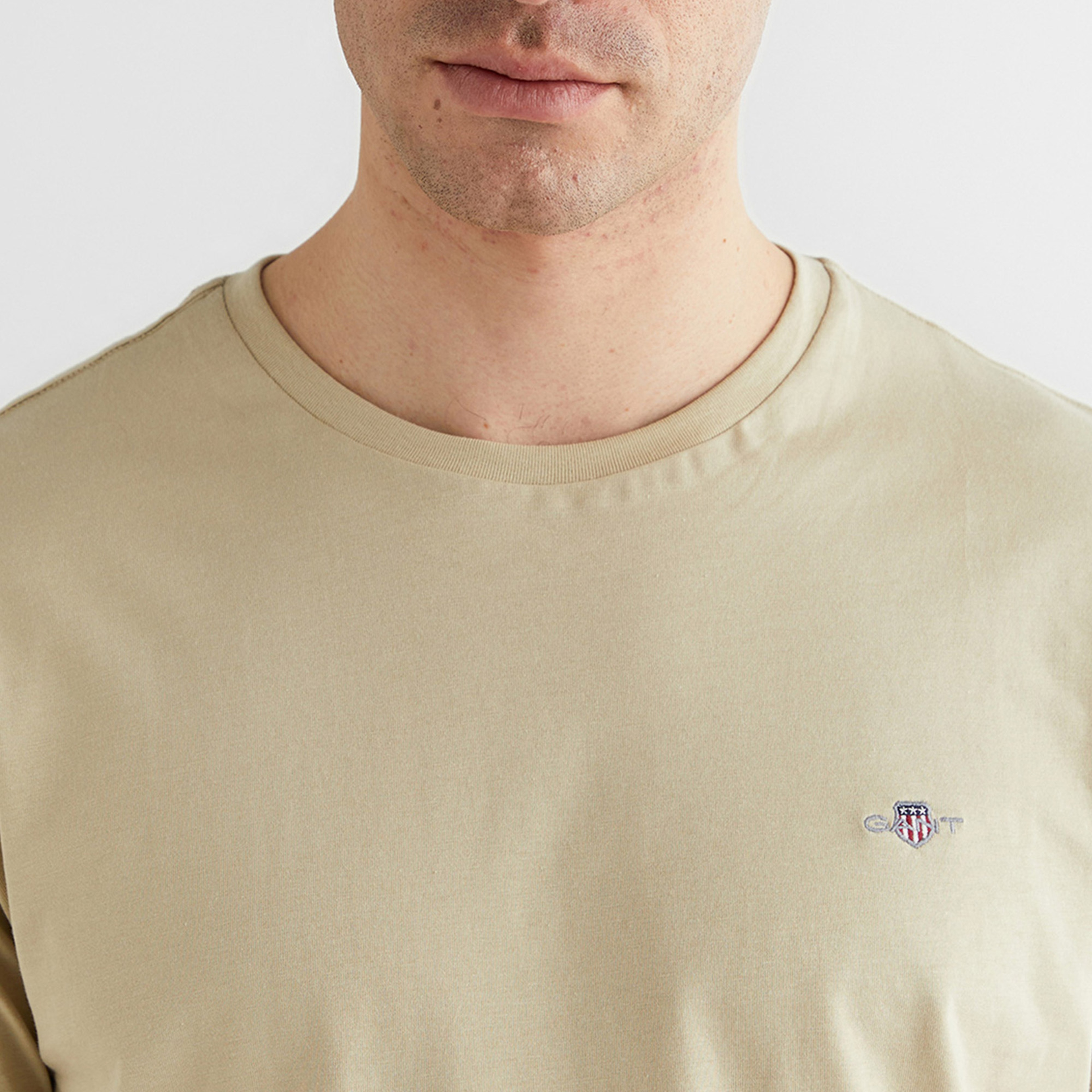 GANT Erkek Bej Bisiklet Yaka Regular Fit Logolu T-Shirt