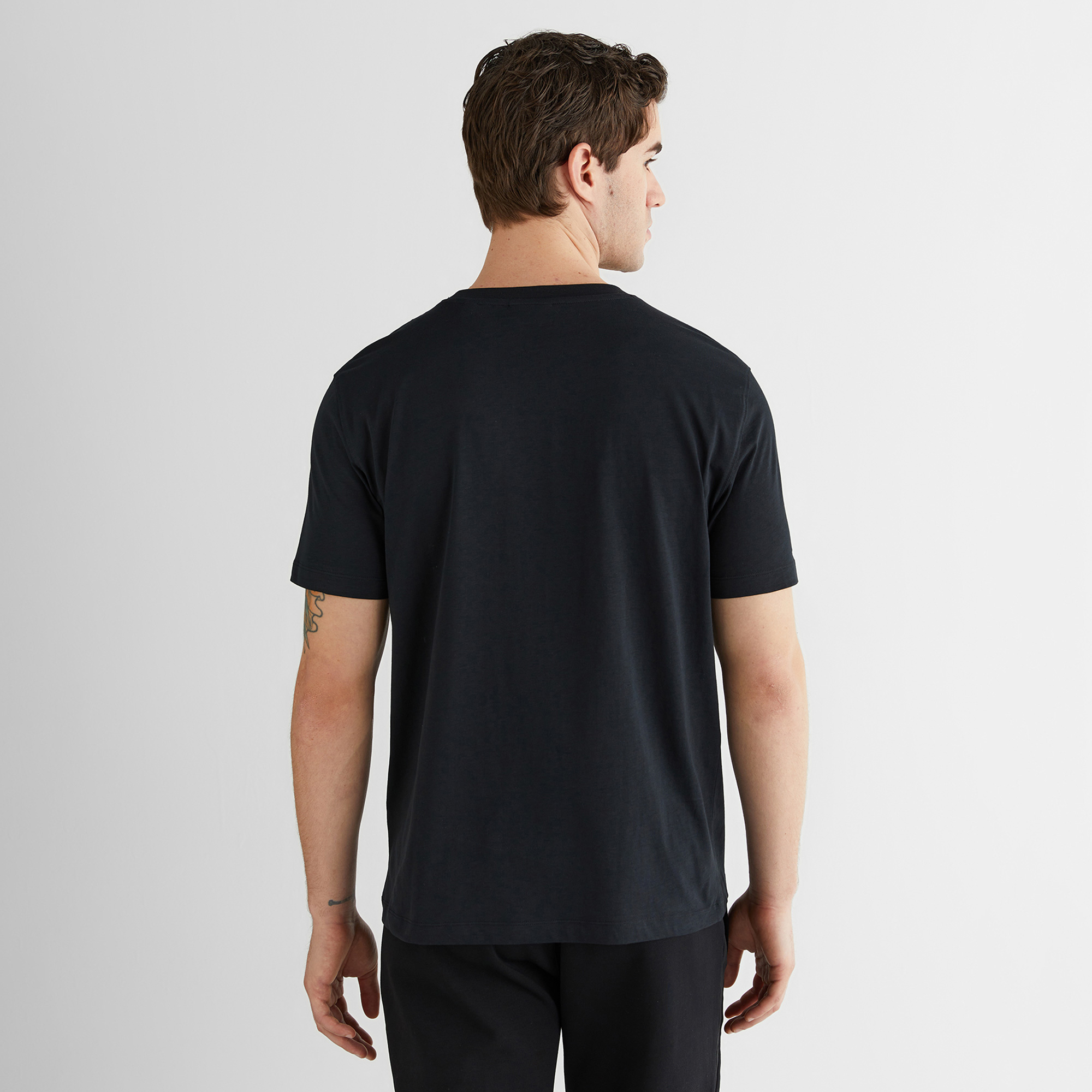 GANT Erkek Siyah Kısa Kollu T-Shirt