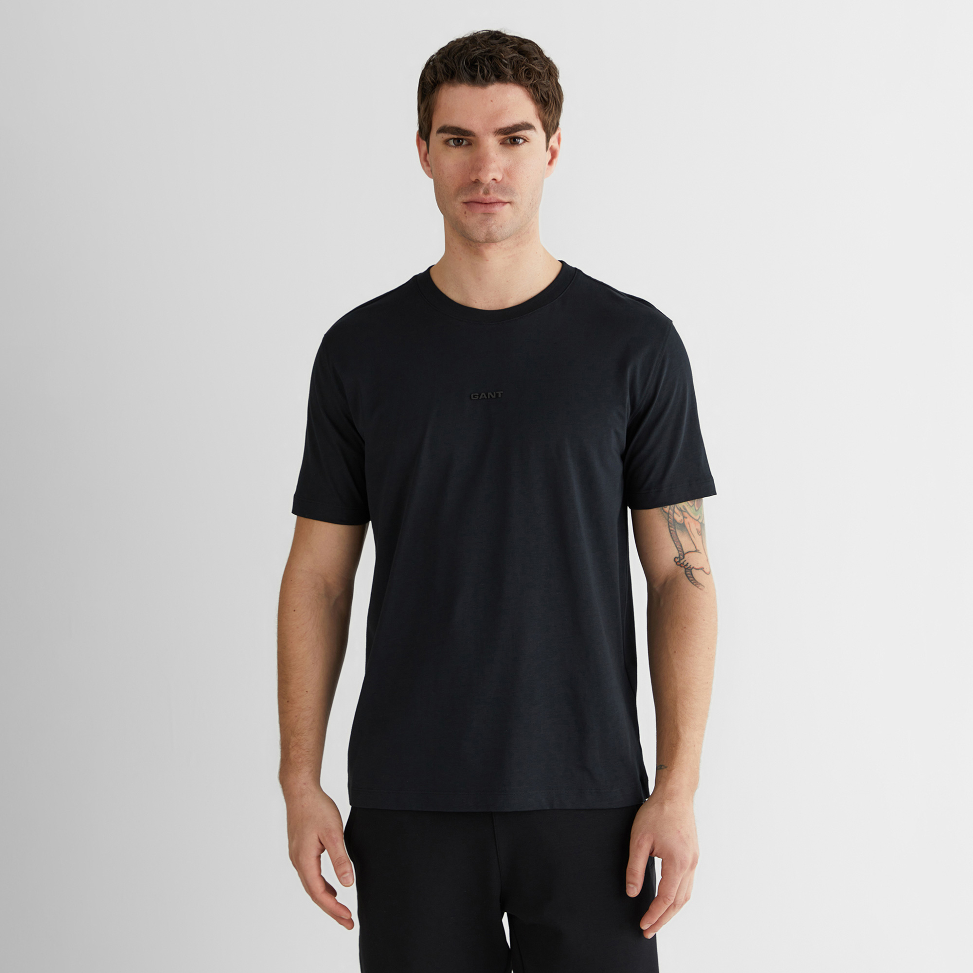 GANT Erkek Siyah Kısa Kollu T-Shirt