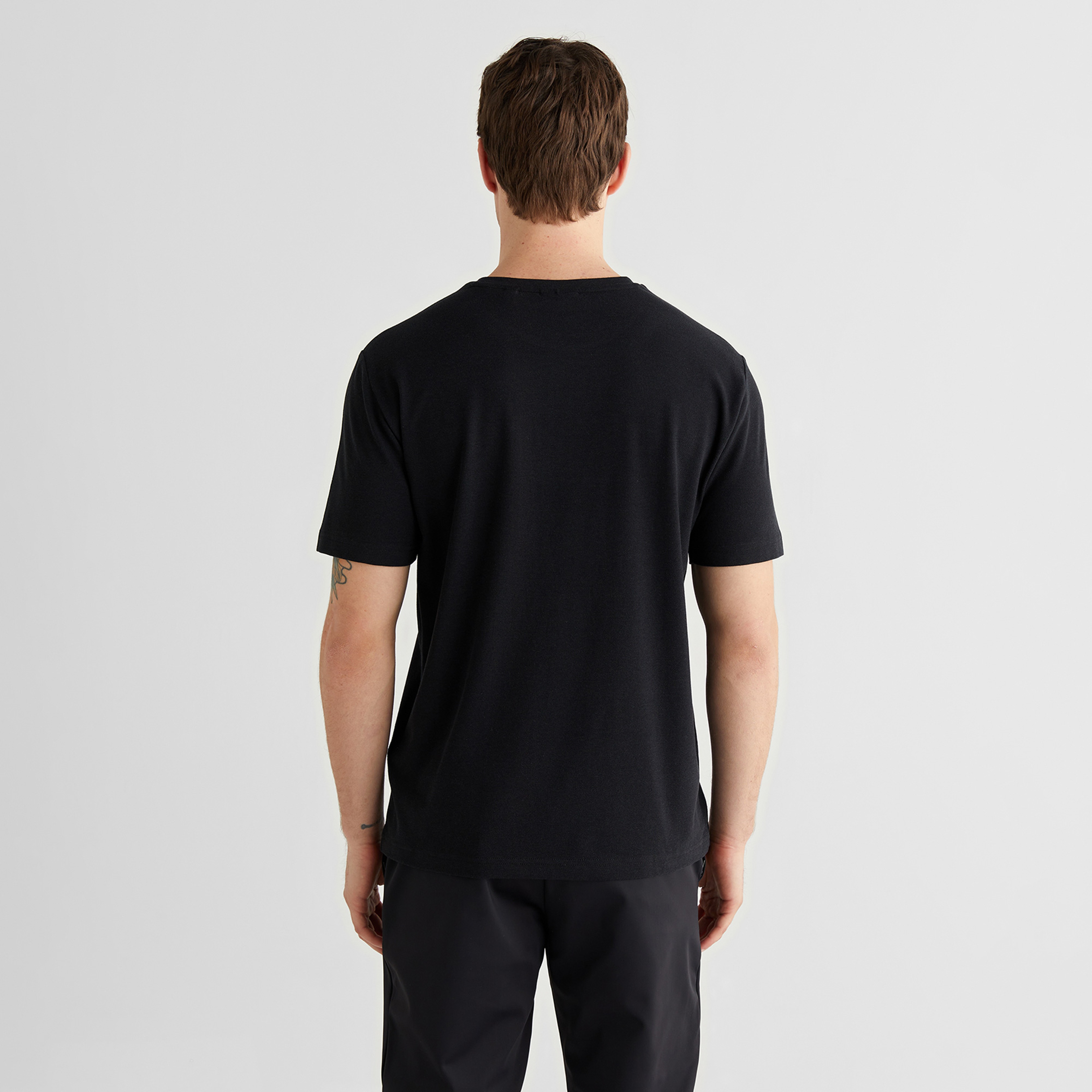 GANT Erkek Siyah Kısa Kollu T-Shirt