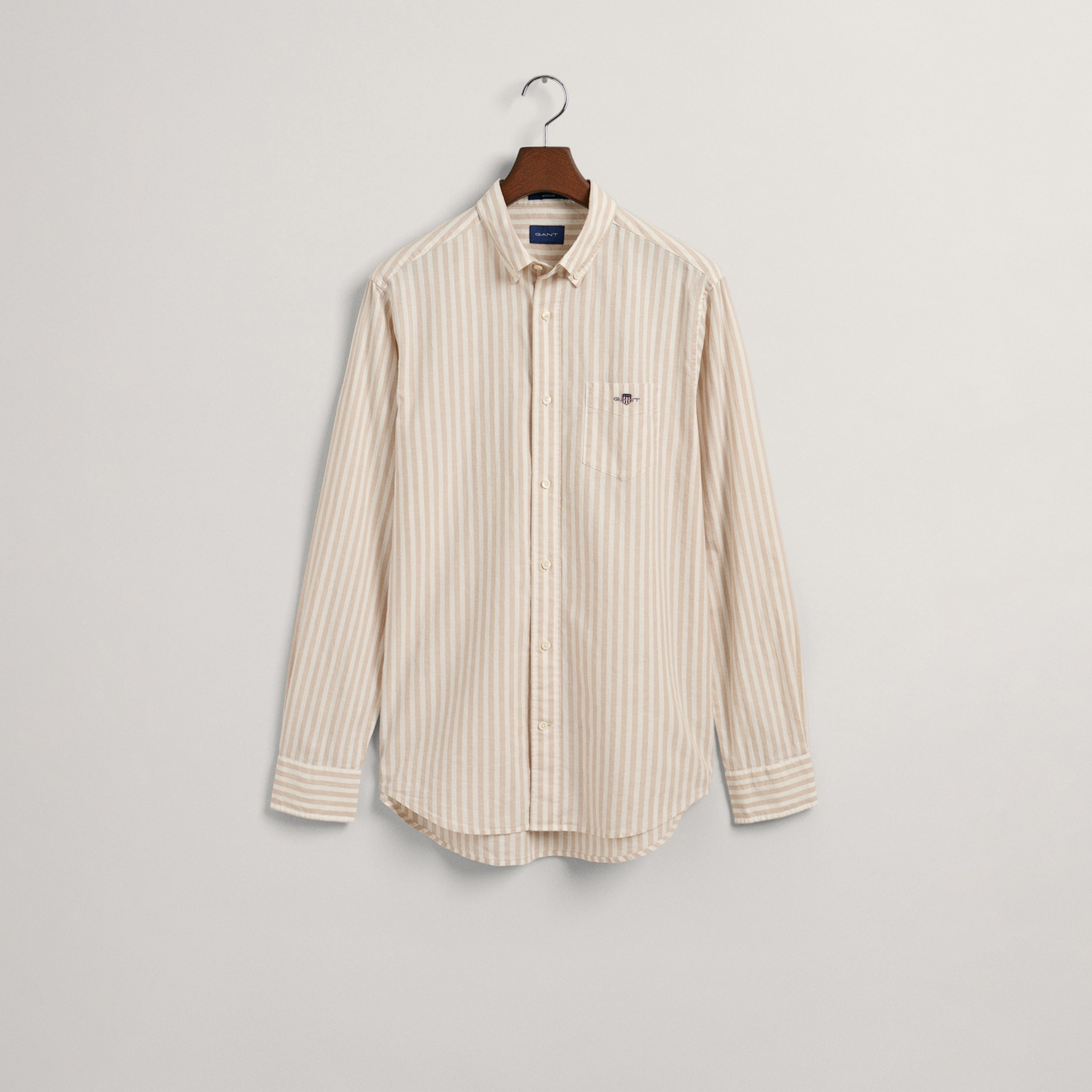 GANT Erkek Bej Regular Fit Düğmeli Yaka Çizgili Gömlek