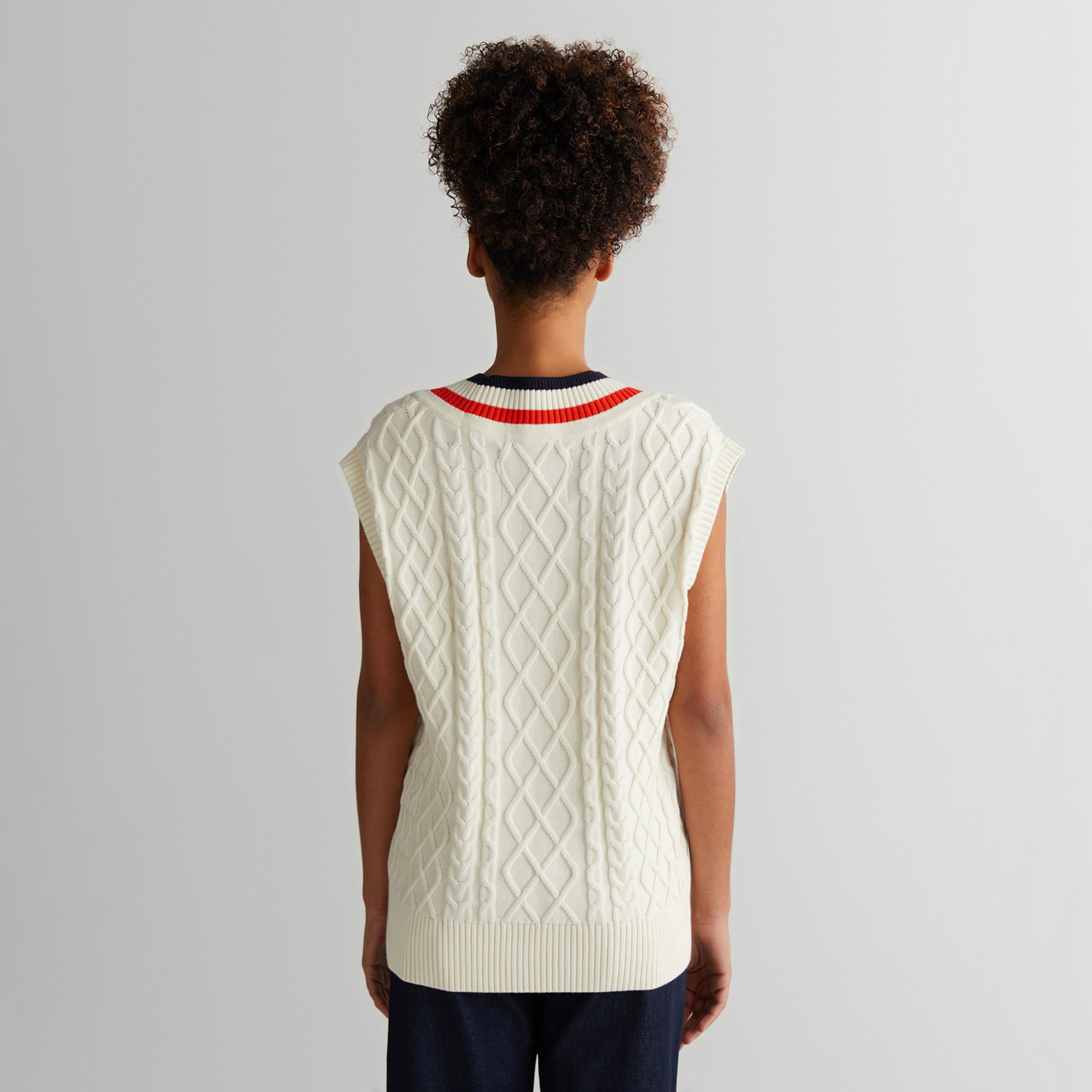 GANT Kadın Krem Relaxed Fit V Yaka Triko
