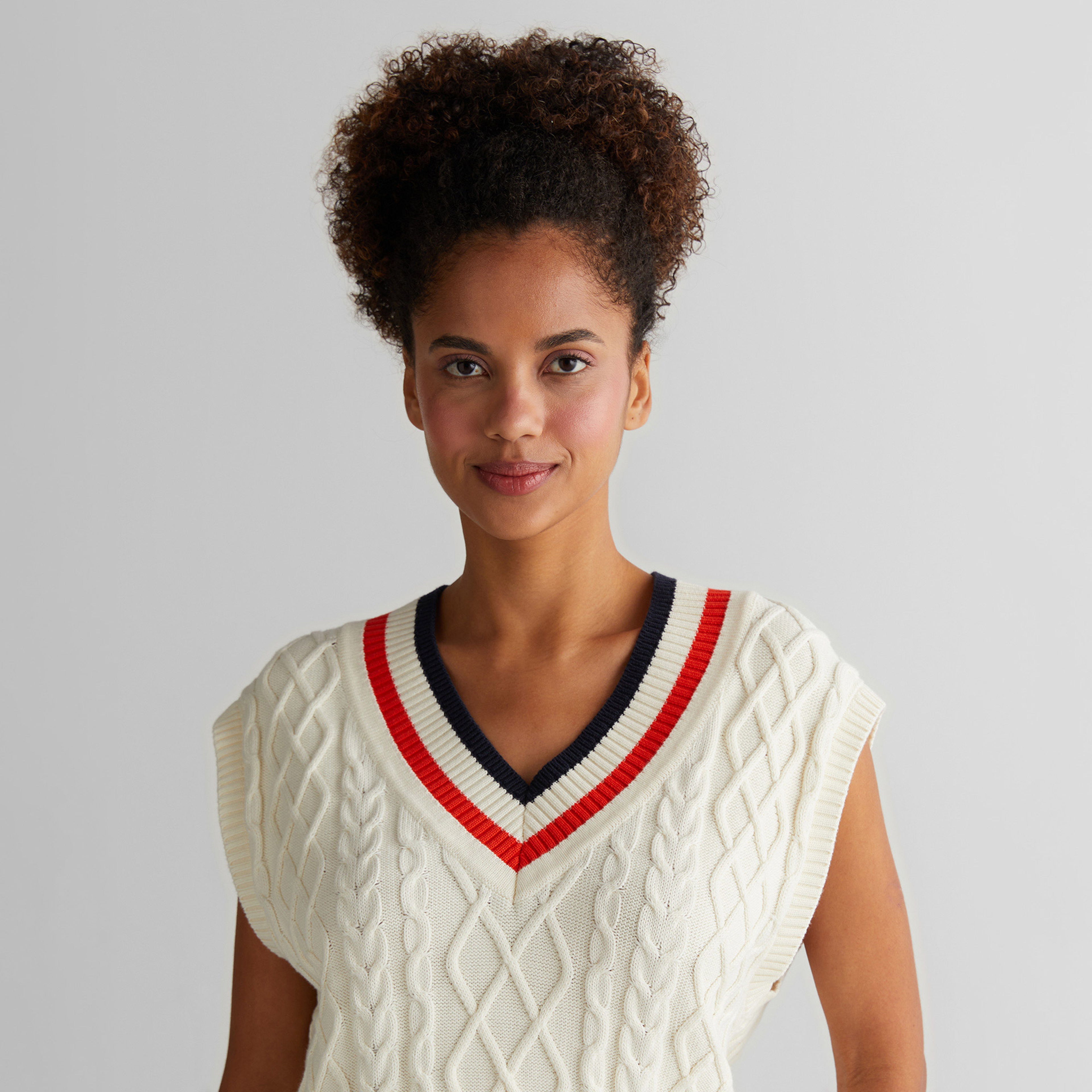 GANT Kadın Krem Relaxed Fit V Yaka Triko