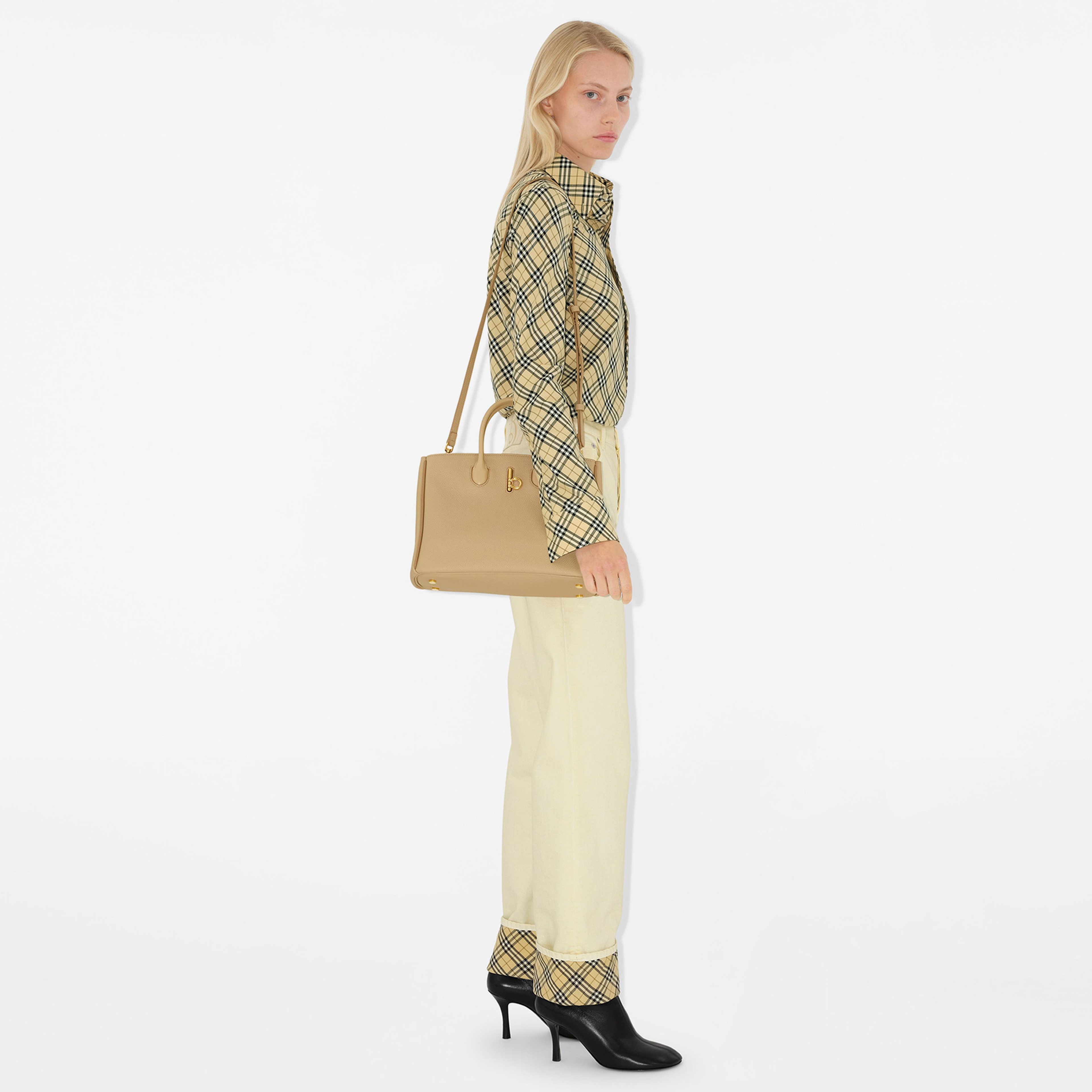 Burberry Kadın Bej Çanta