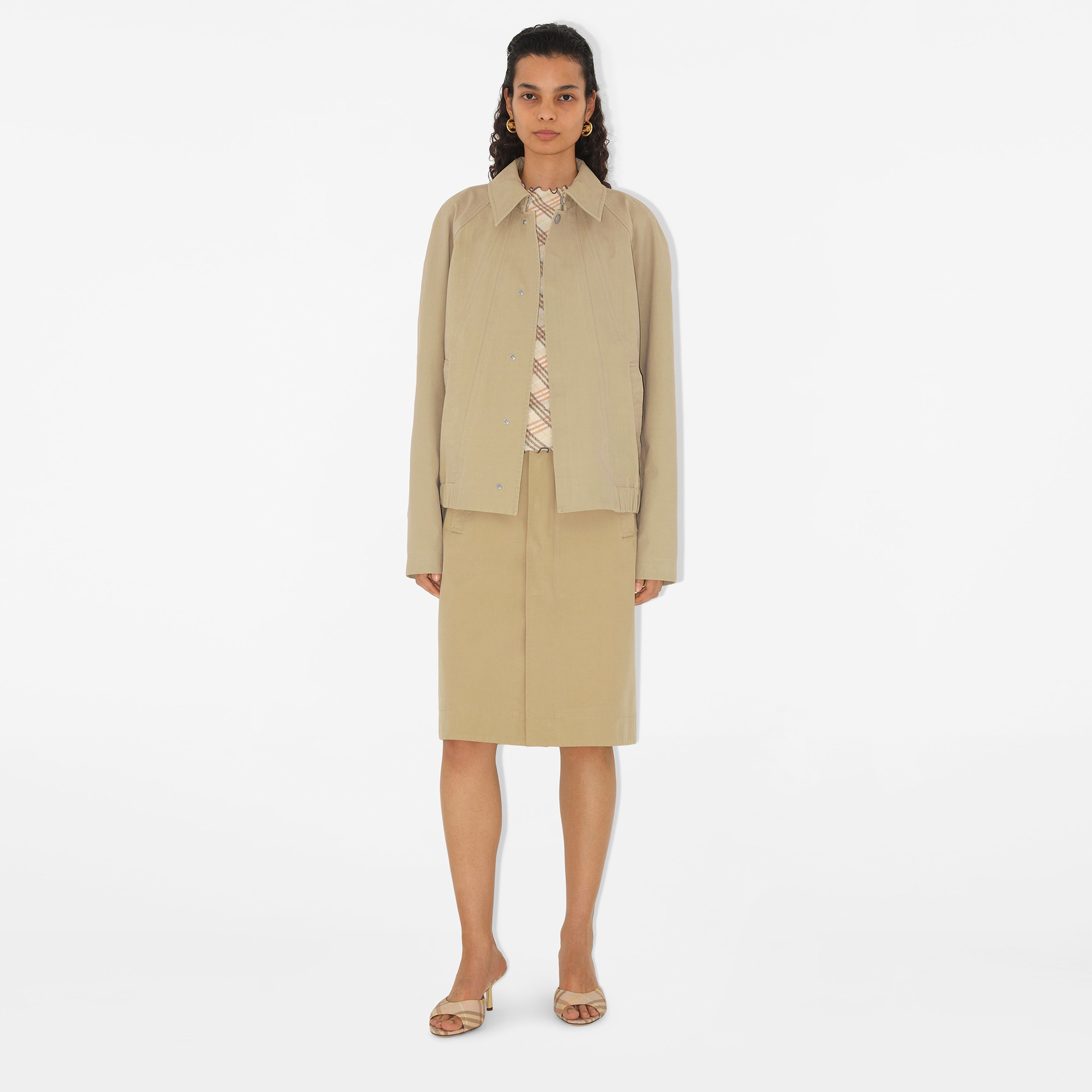 Burberry Kadın Bej Mont