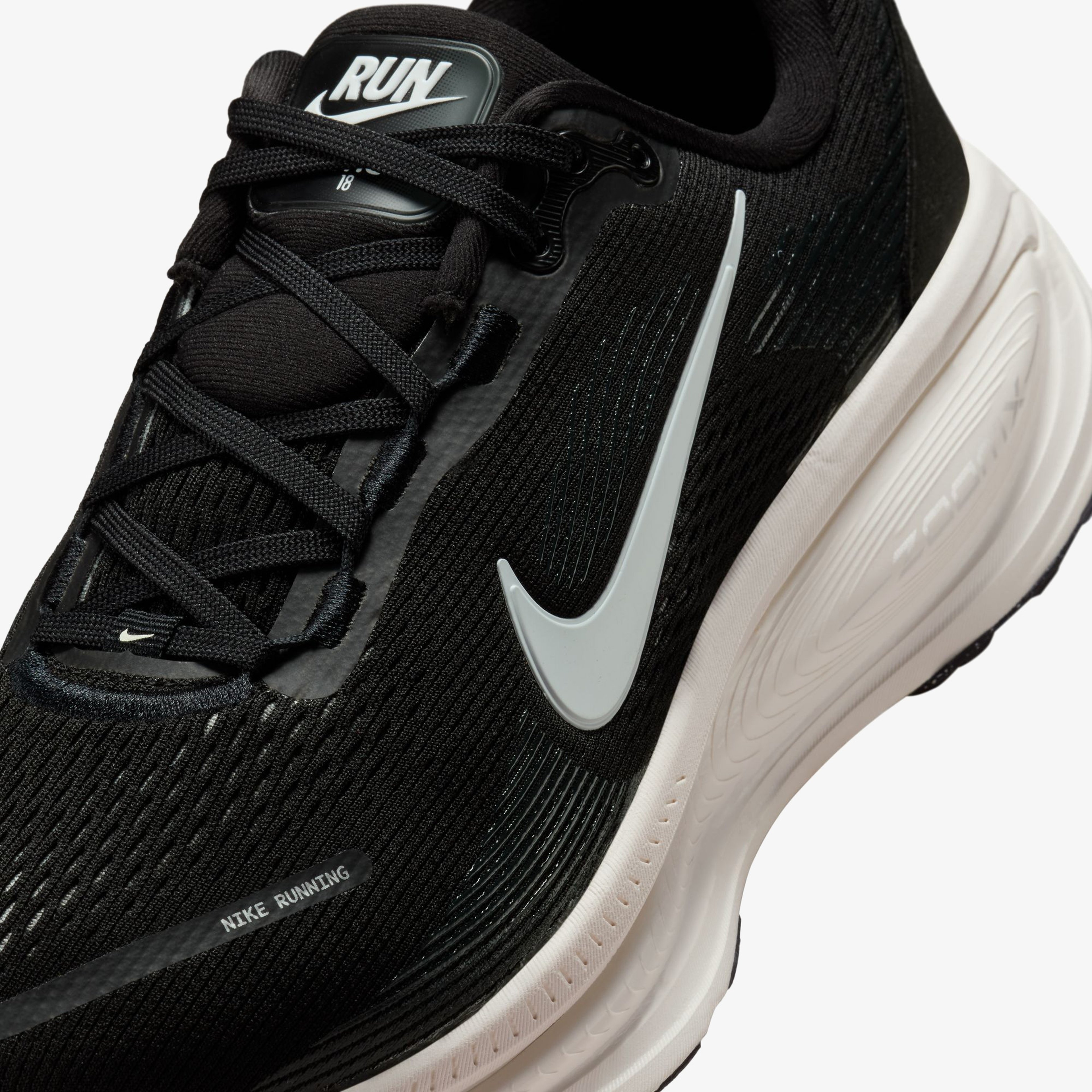 Nike Vomero 18 Kadın Siyah Koşu Ayakkabısı
