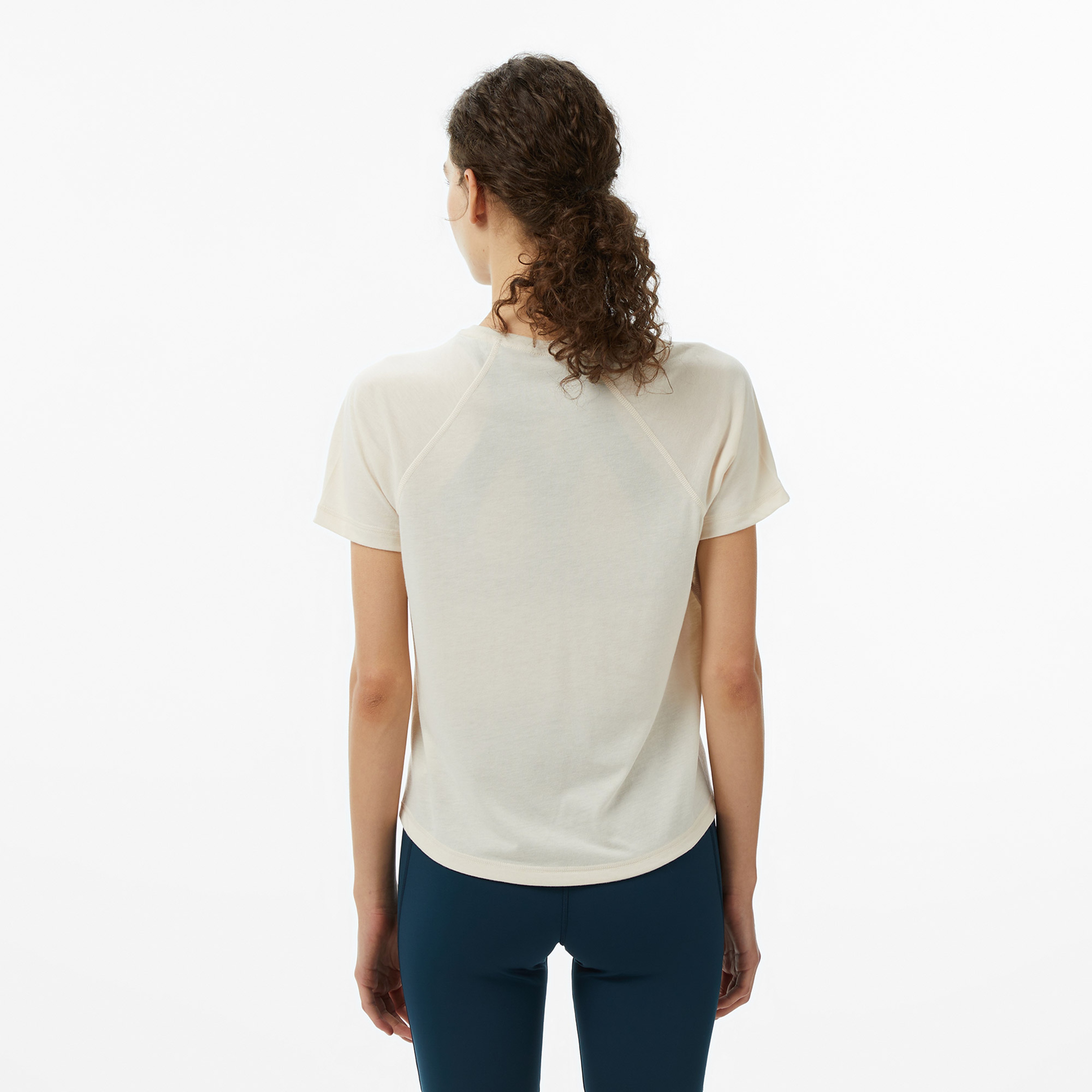 Nike Trail Dri-FIT Kadın Krem Koşu T-Shirt