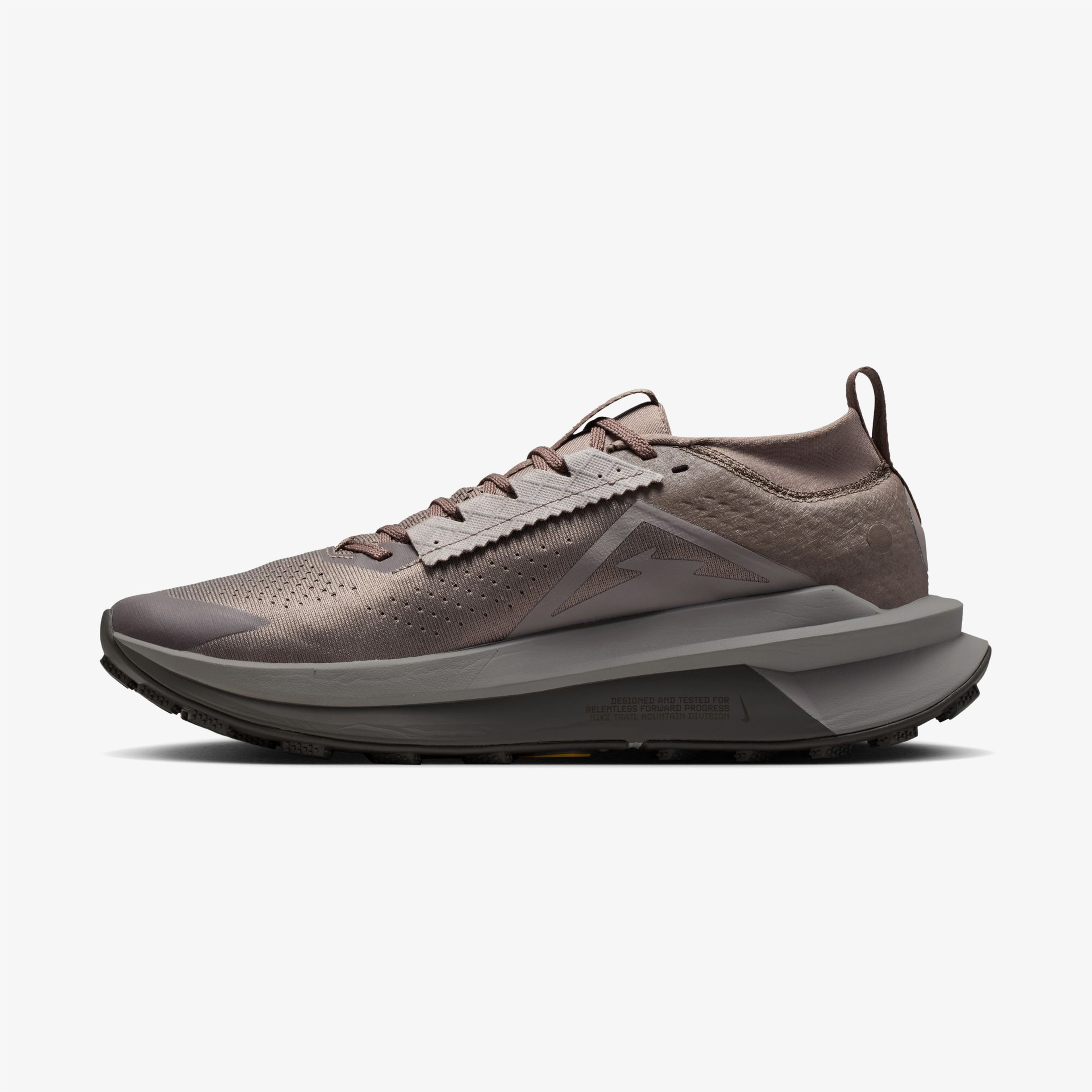 Nike Zegama 2 Erkek Gri Koşu Ayakkabısı