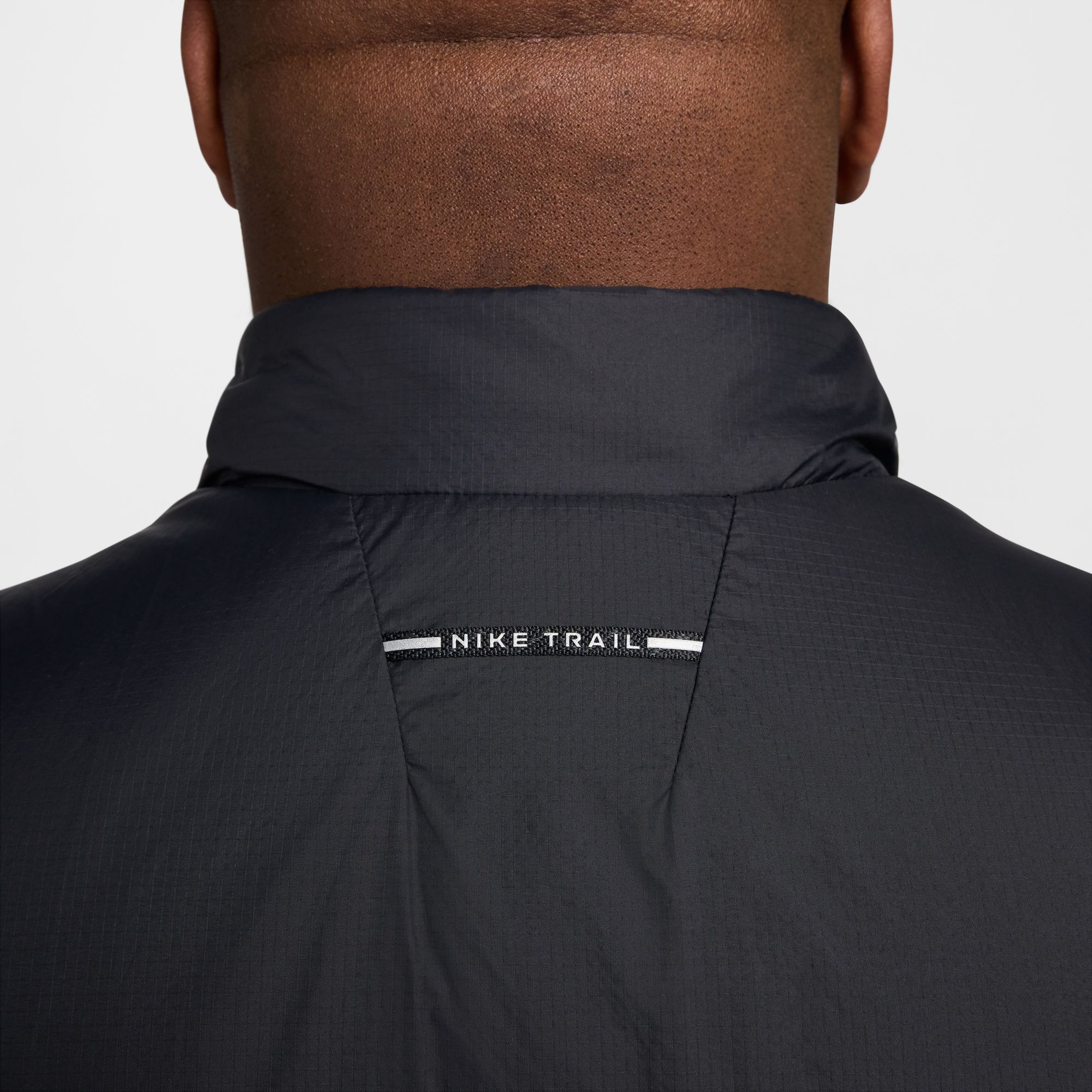 Nike Trail PrimaLoft Erkek Siyah Koşu Yeleği