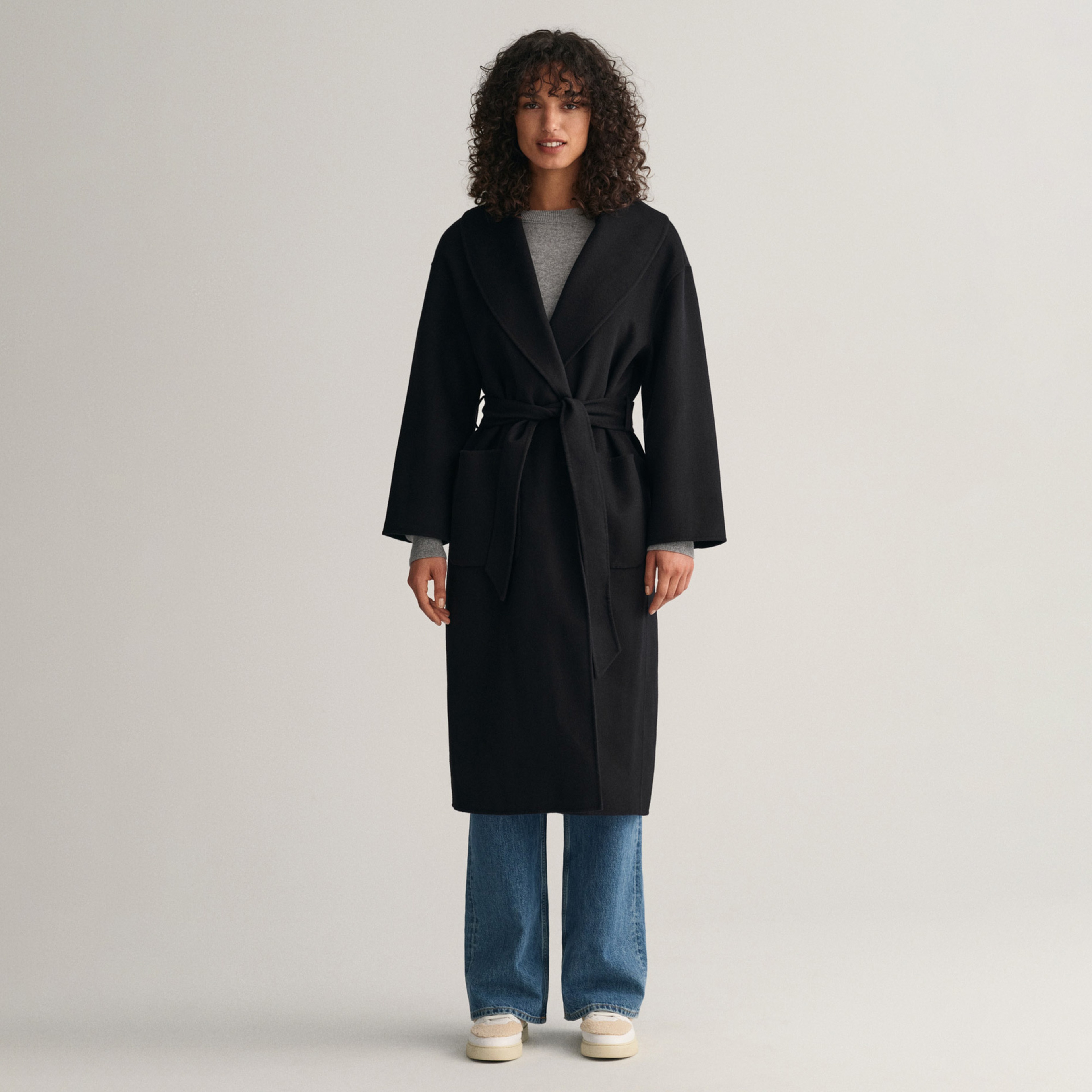 GANT Kadın Siyah Oversize Fit Klasik Yaka Kaban