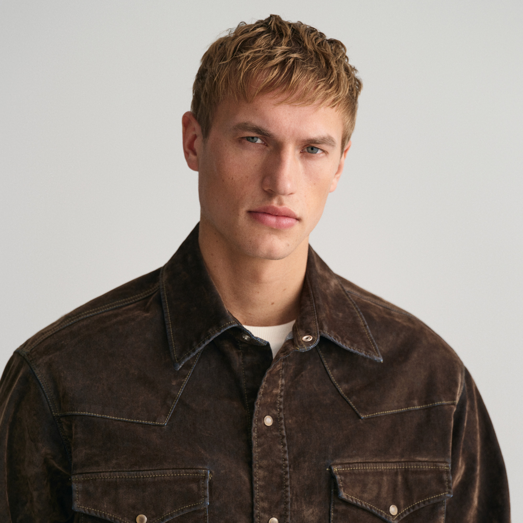 GANT Erkek Kahverengi Oversize Fit Klasik Yaka Gömlek