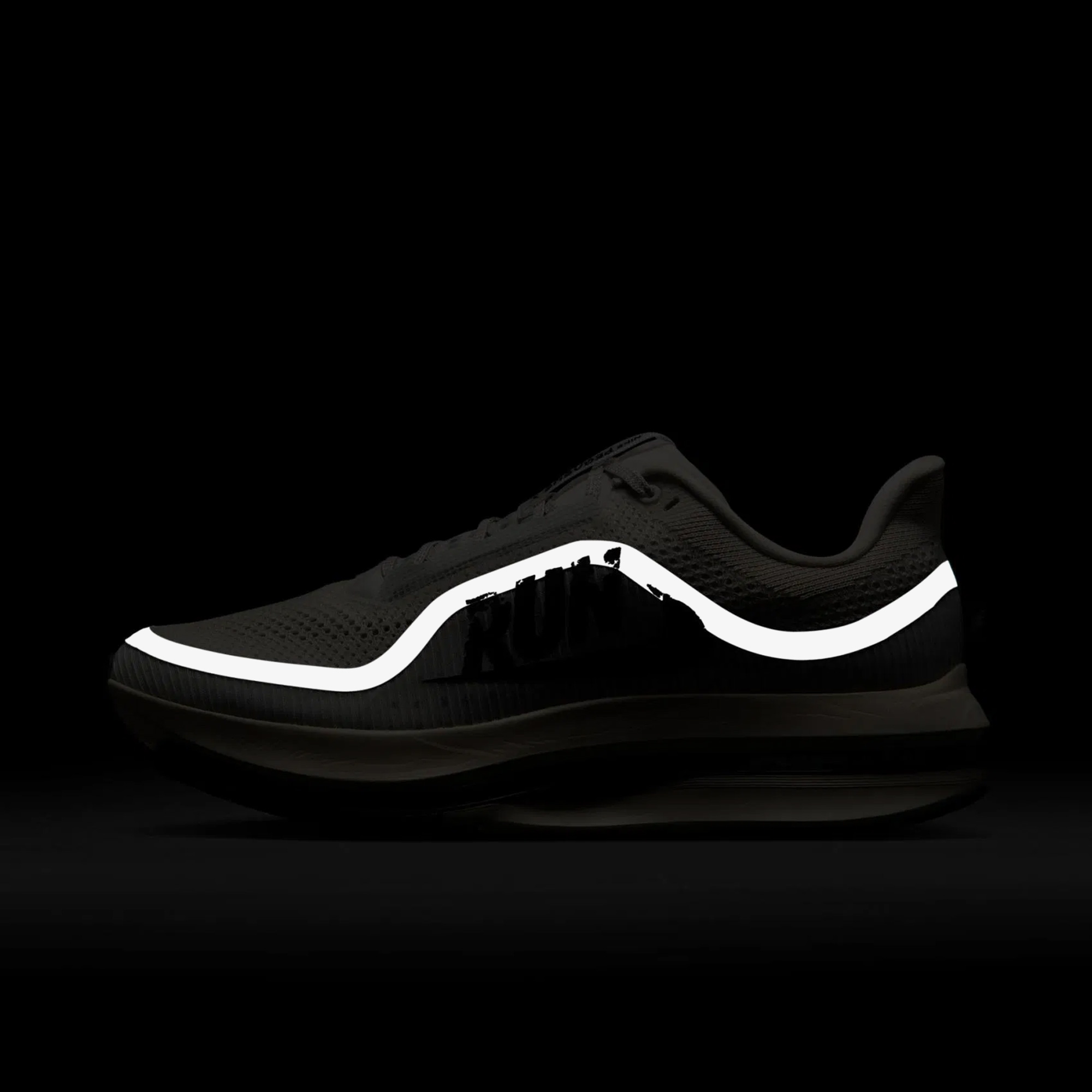 Nike Pegasus Premium Run Erkek Beyaz Koşu Ayakkabısı