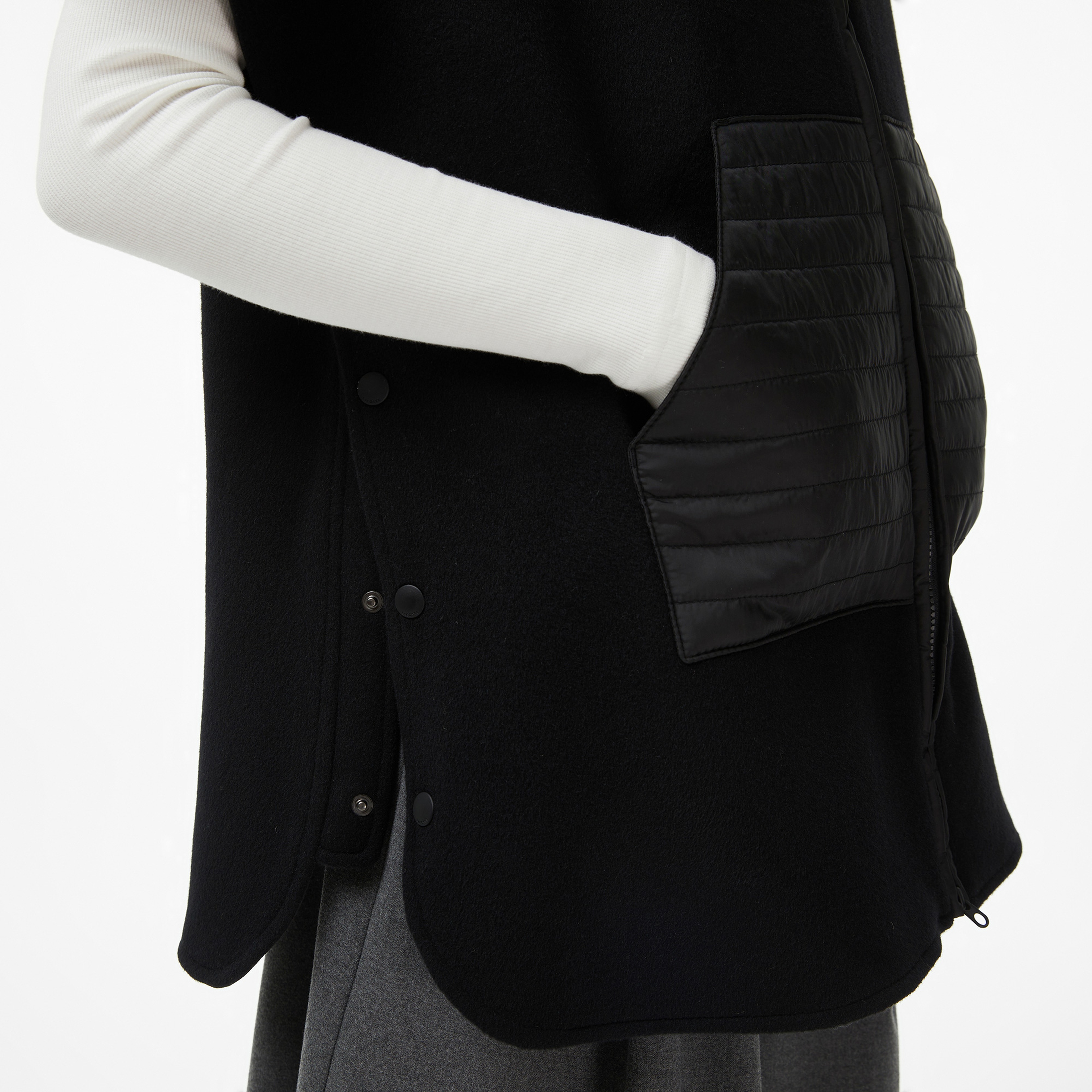 Lacoste Kadın Kapüşonlu Siyah Mont