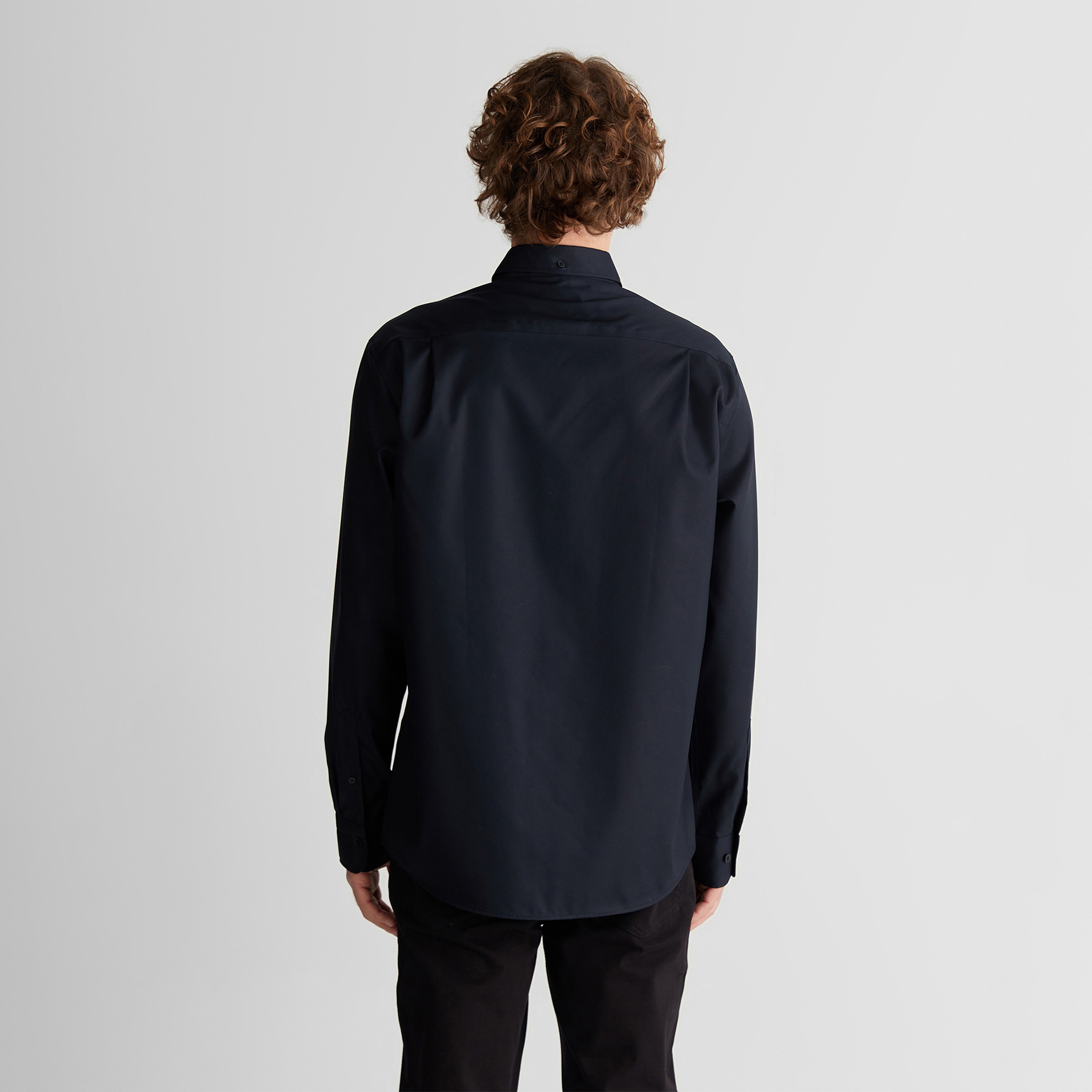 GANT Erkek Siyah Düğmeli Yaka Logolu Gömlek