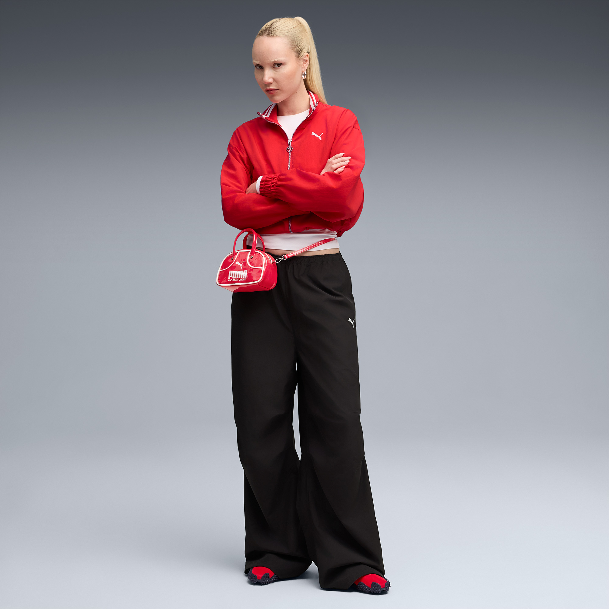 Puma Wardrobe Essentials Parachute Kadın Siyah Pantolon