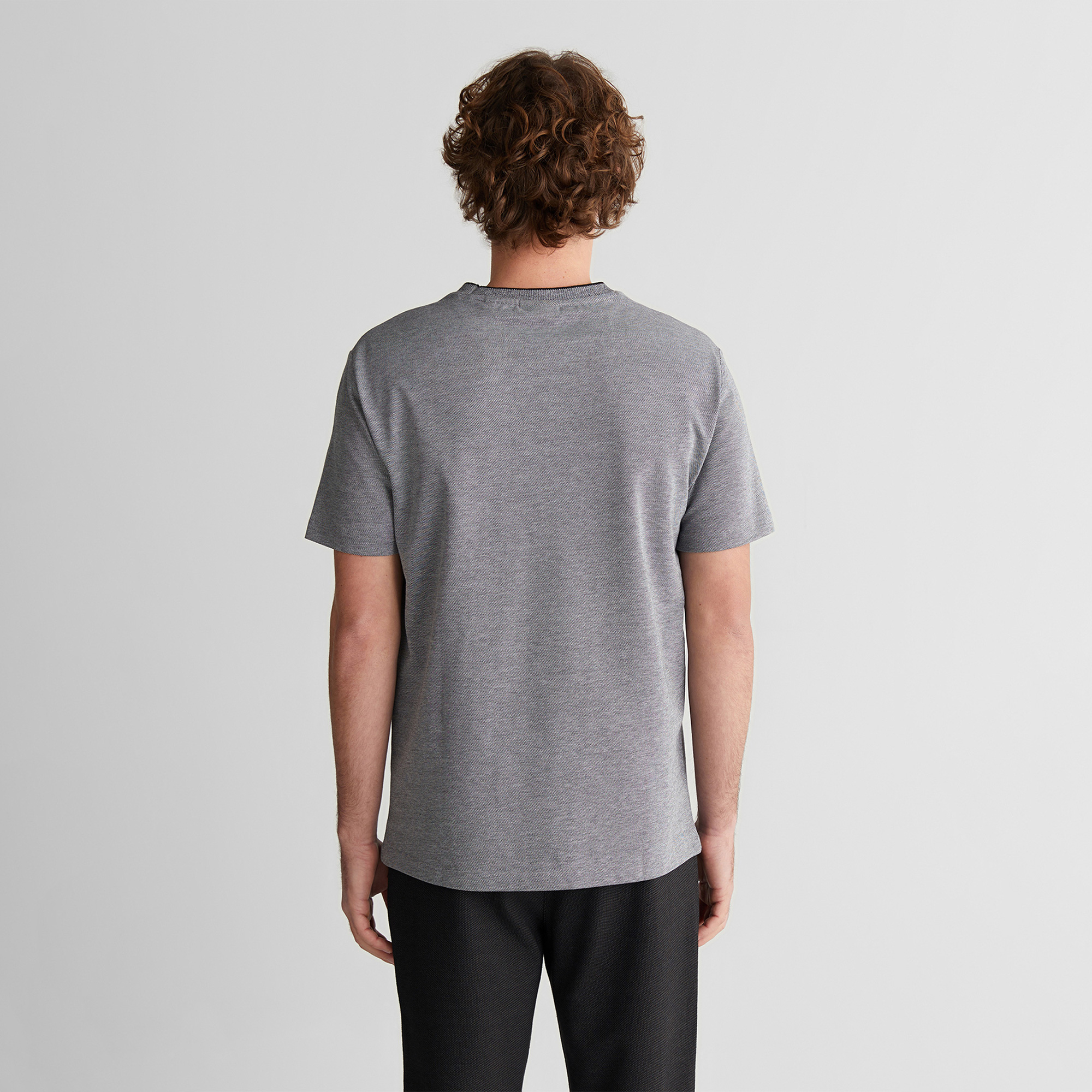 GANT Erkek Siyah Bisiklet Yaka Regular Fit T-Shirt
