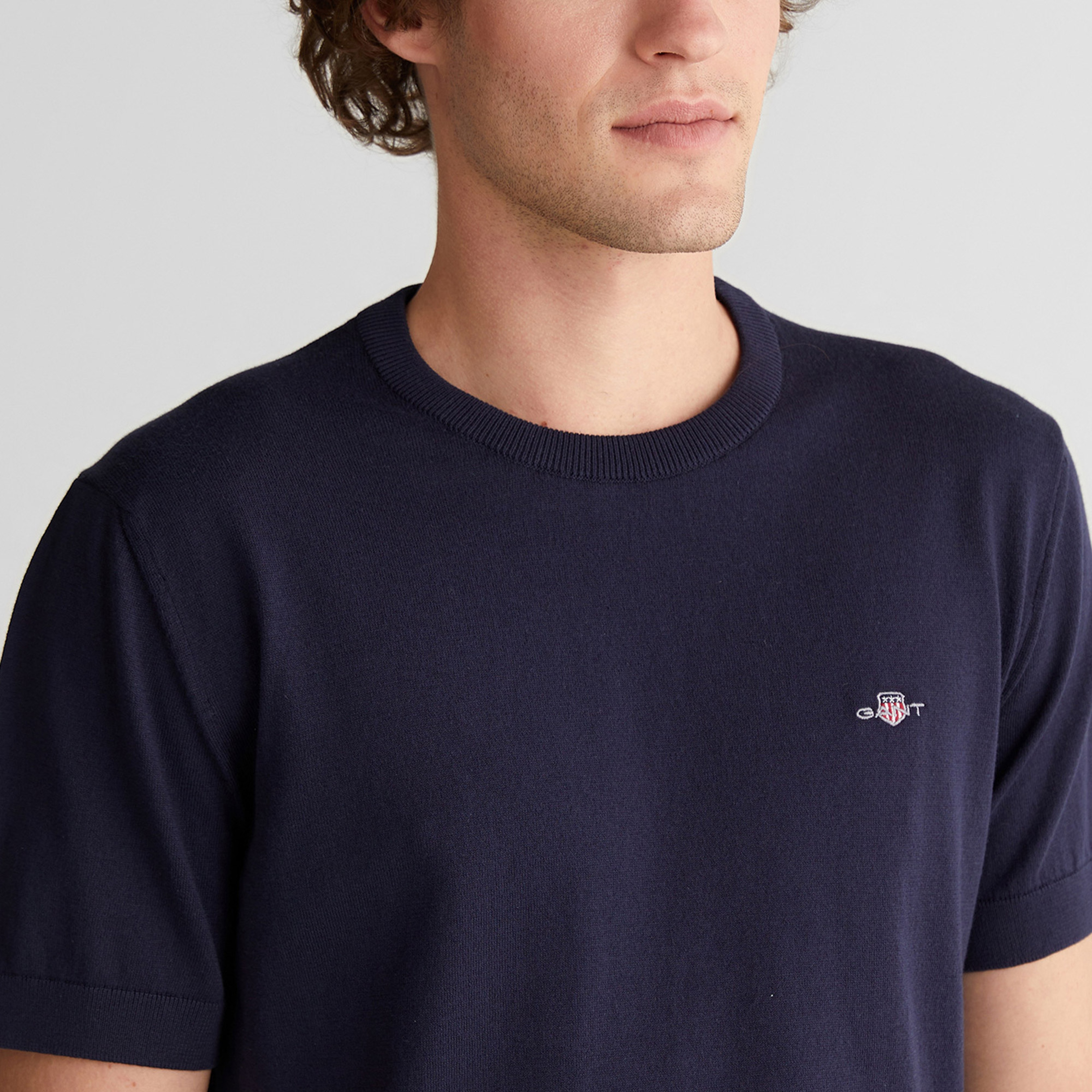 GANT Erkek Lacivert Regular Fit Bisiklet Yaka Kısa Kollu T-Shirt