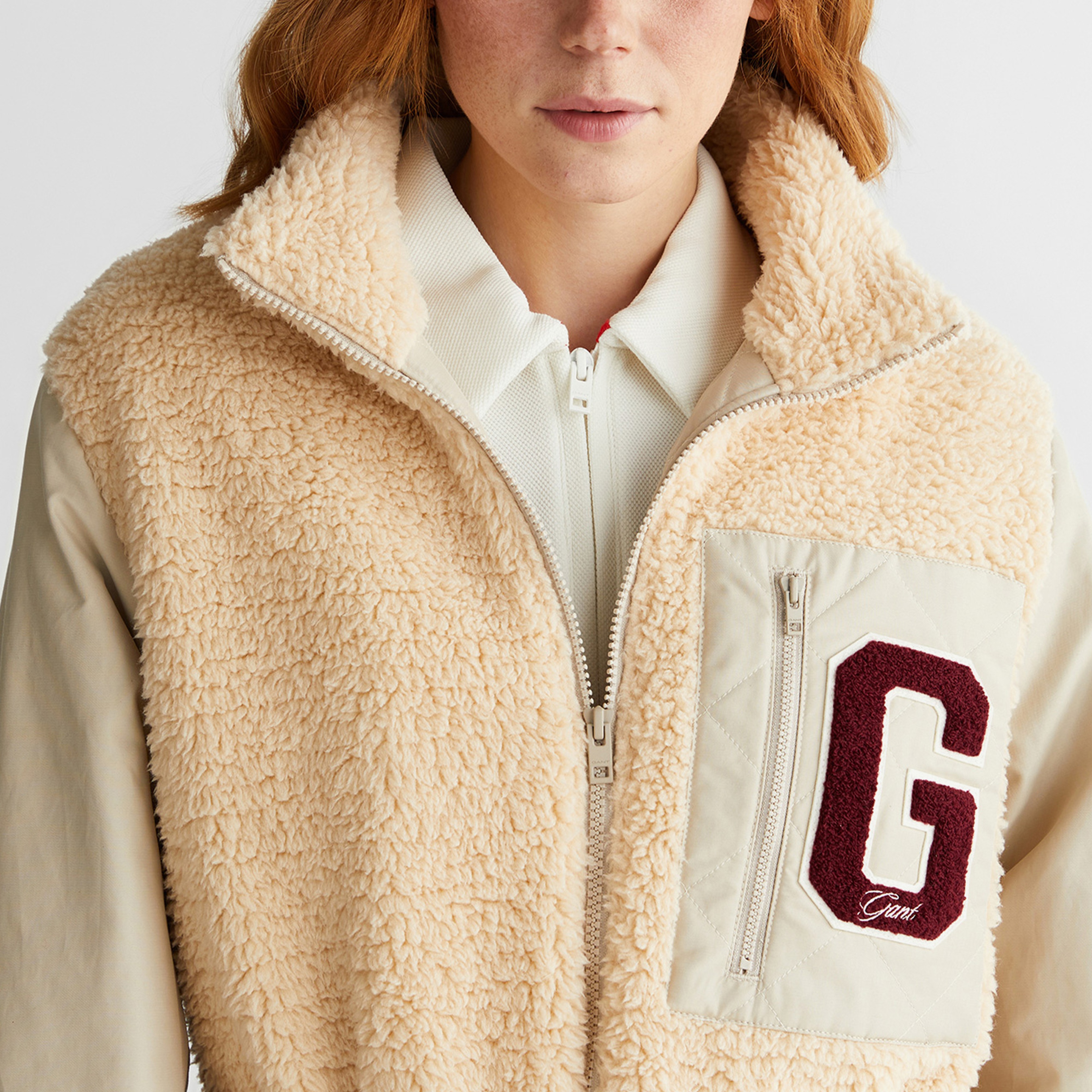 Logo-patched quilted jacket