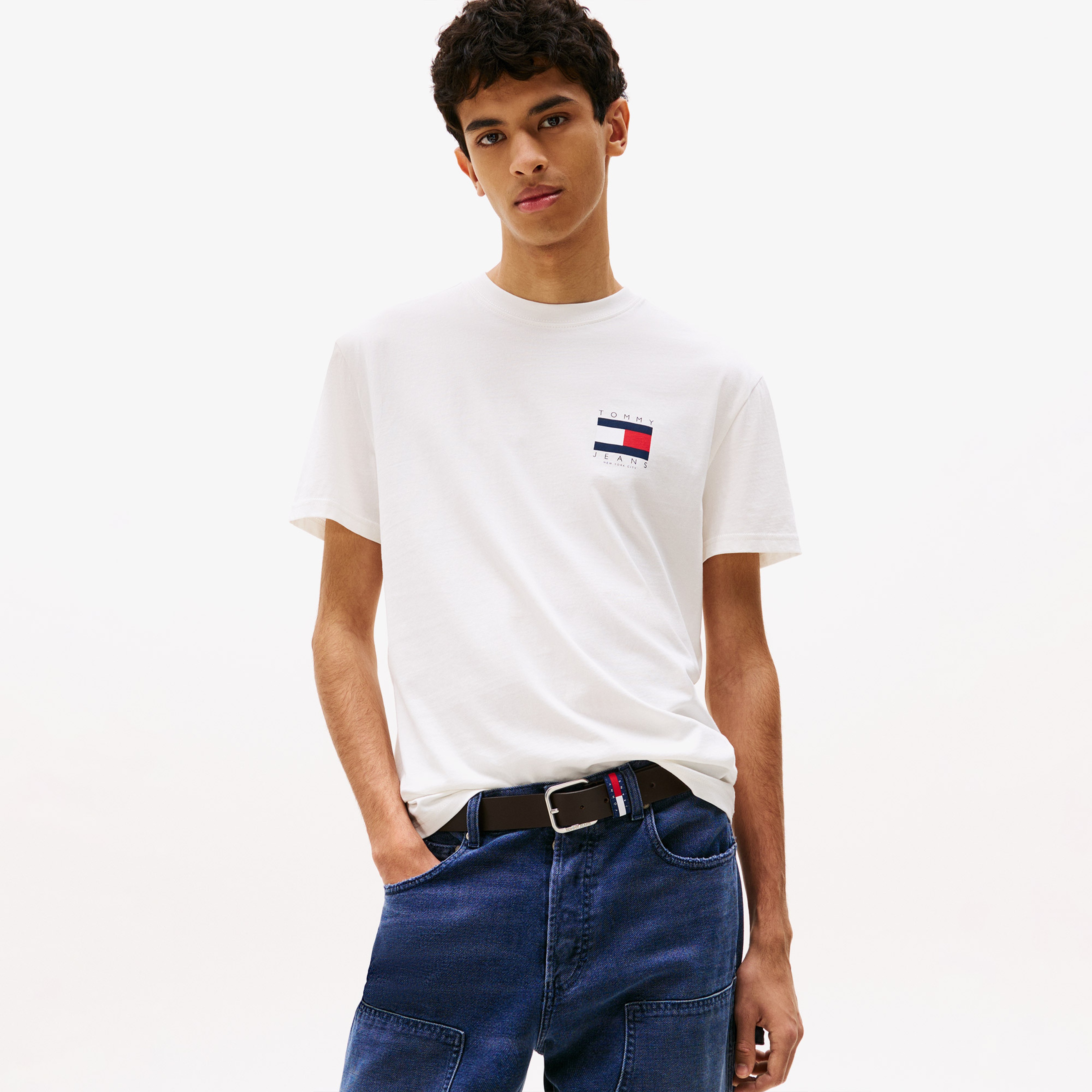Tommy Jeans Regular Flag Erkek Beyaz T-Shirt