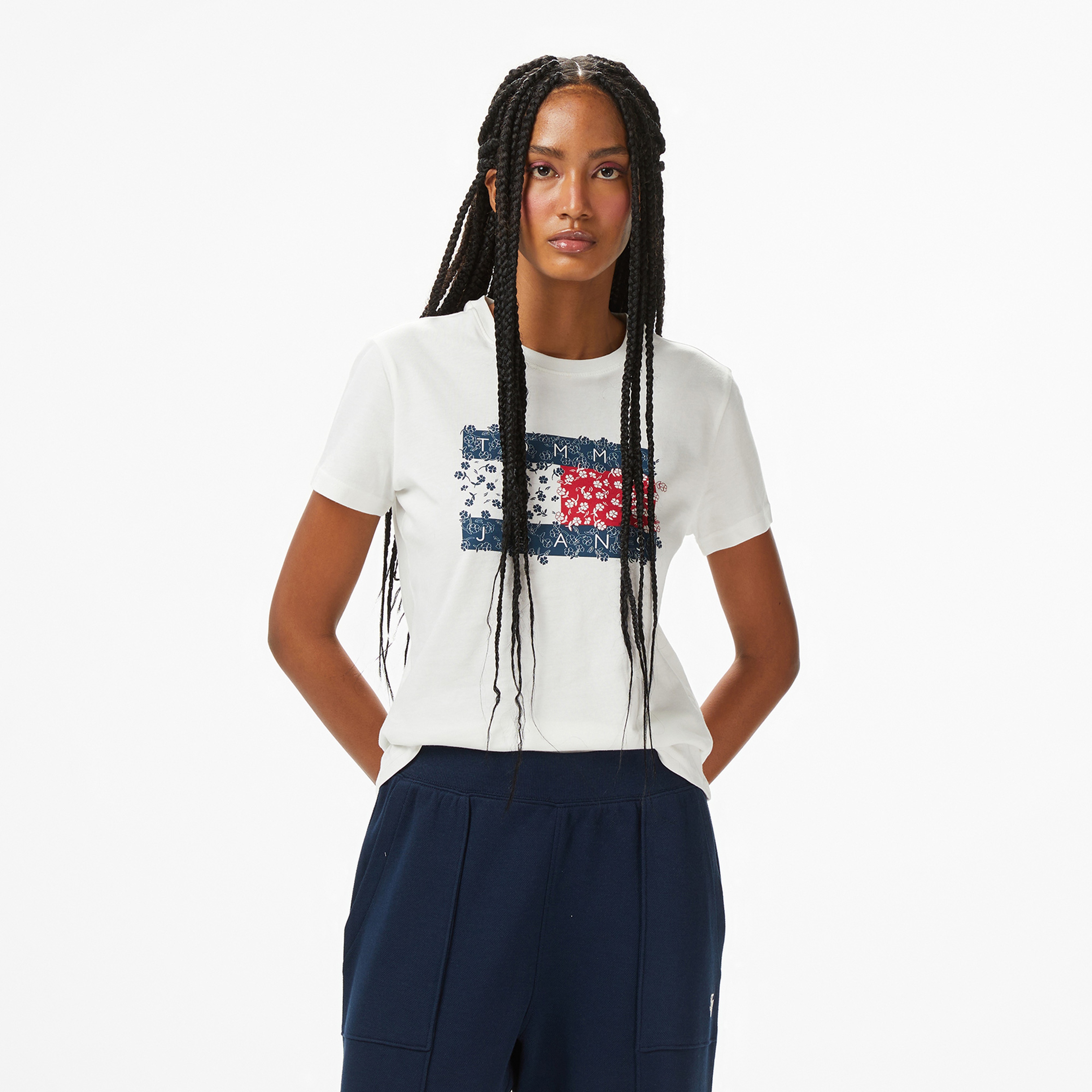 Tommy Jeans Regular Floral Flag Kadın Beyaz T-Shirt