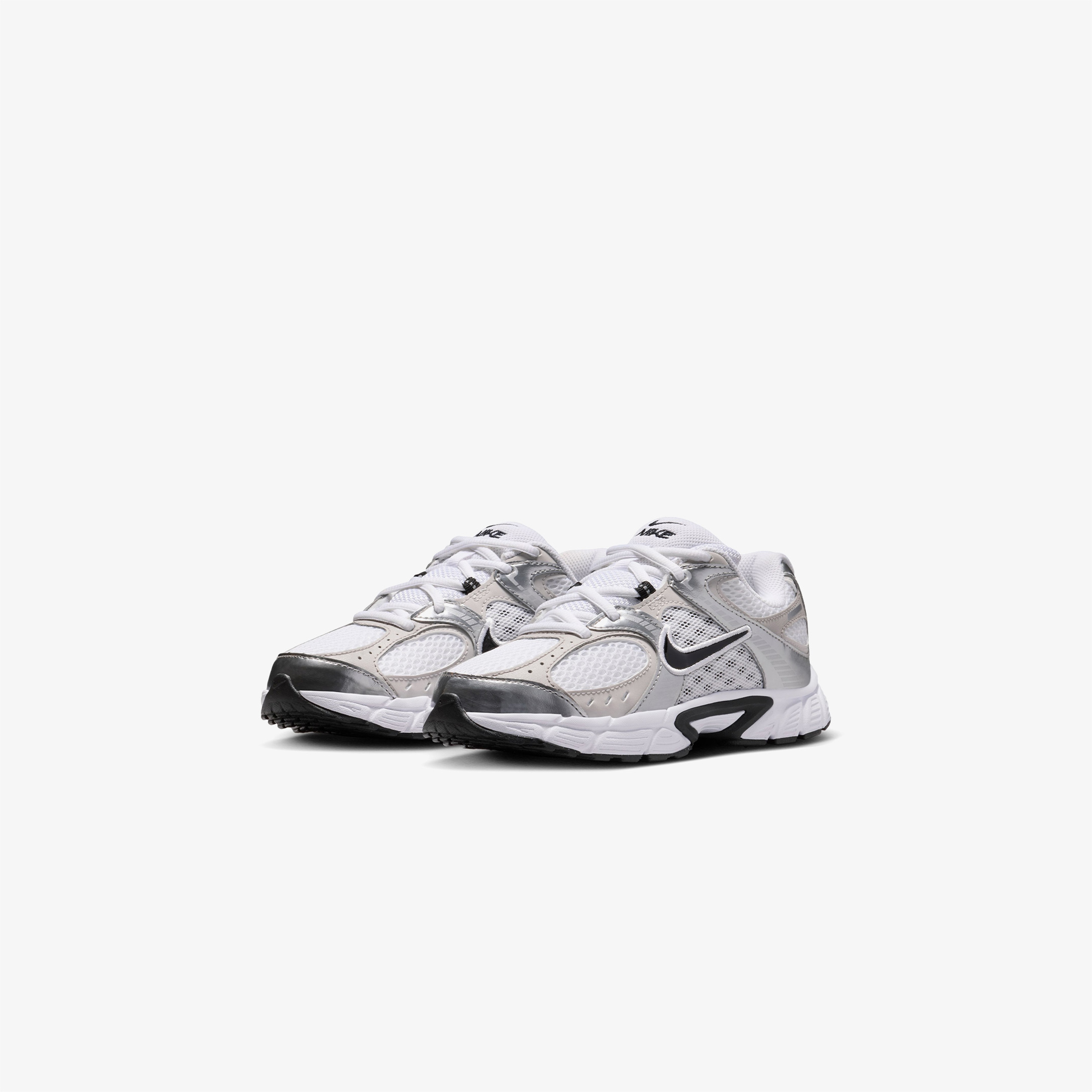 Nike V5 RNR Beyaz Spor Ayakkabı