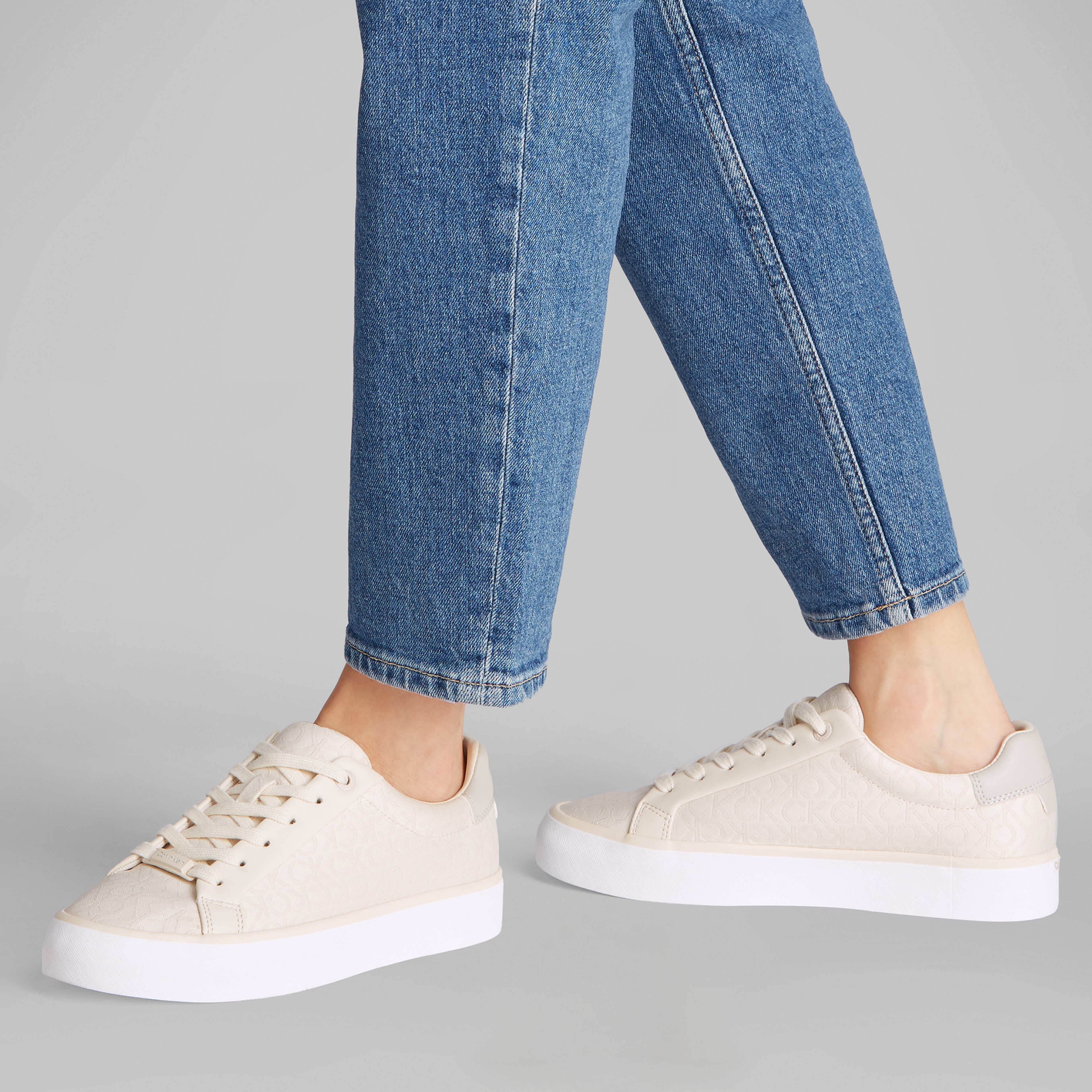 Calvin Klein Vulcanic Lace Up Kadın Bej Sneaker