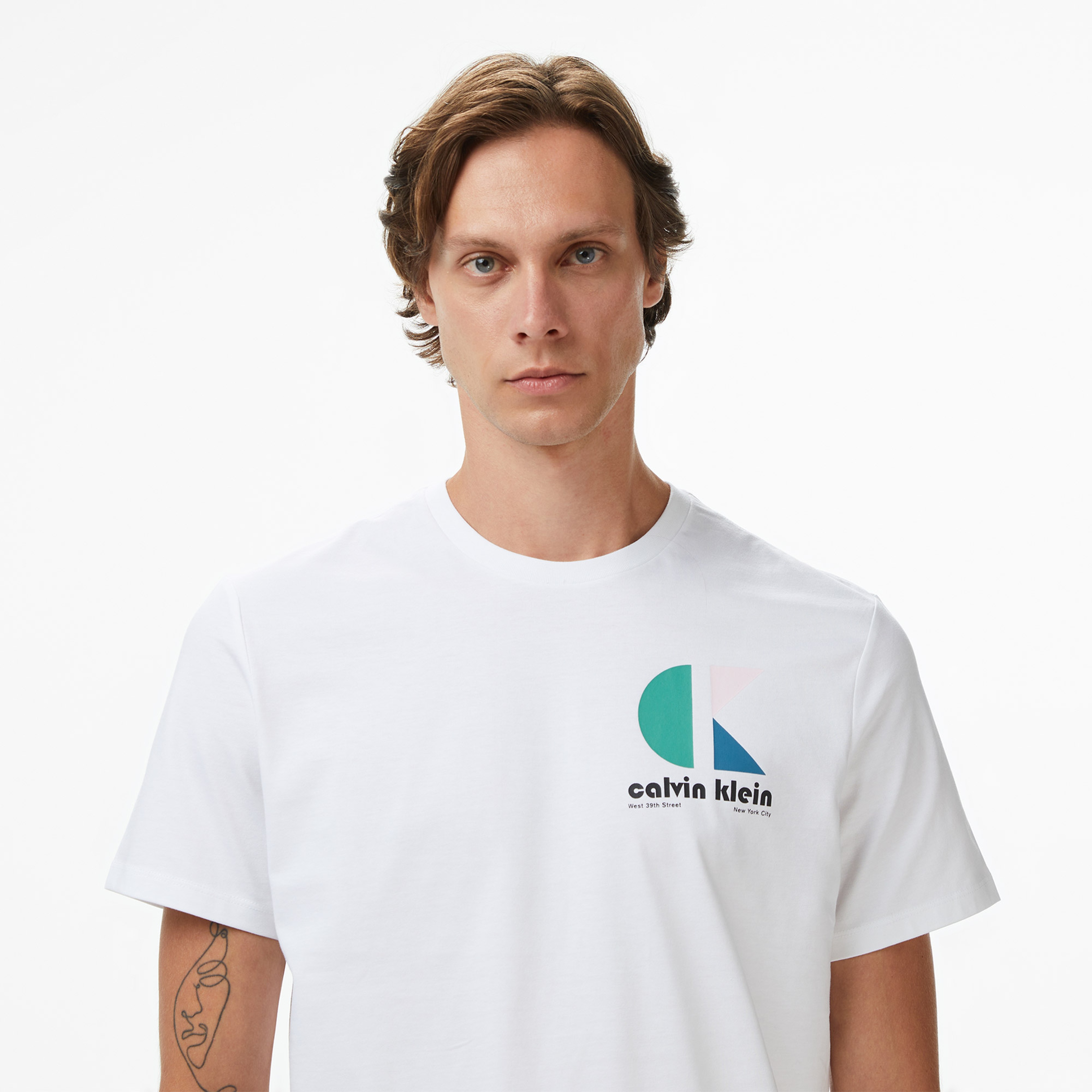 Calvin Klein Bauhaus Logo Graphic Erkek Beyaz T-Shirt