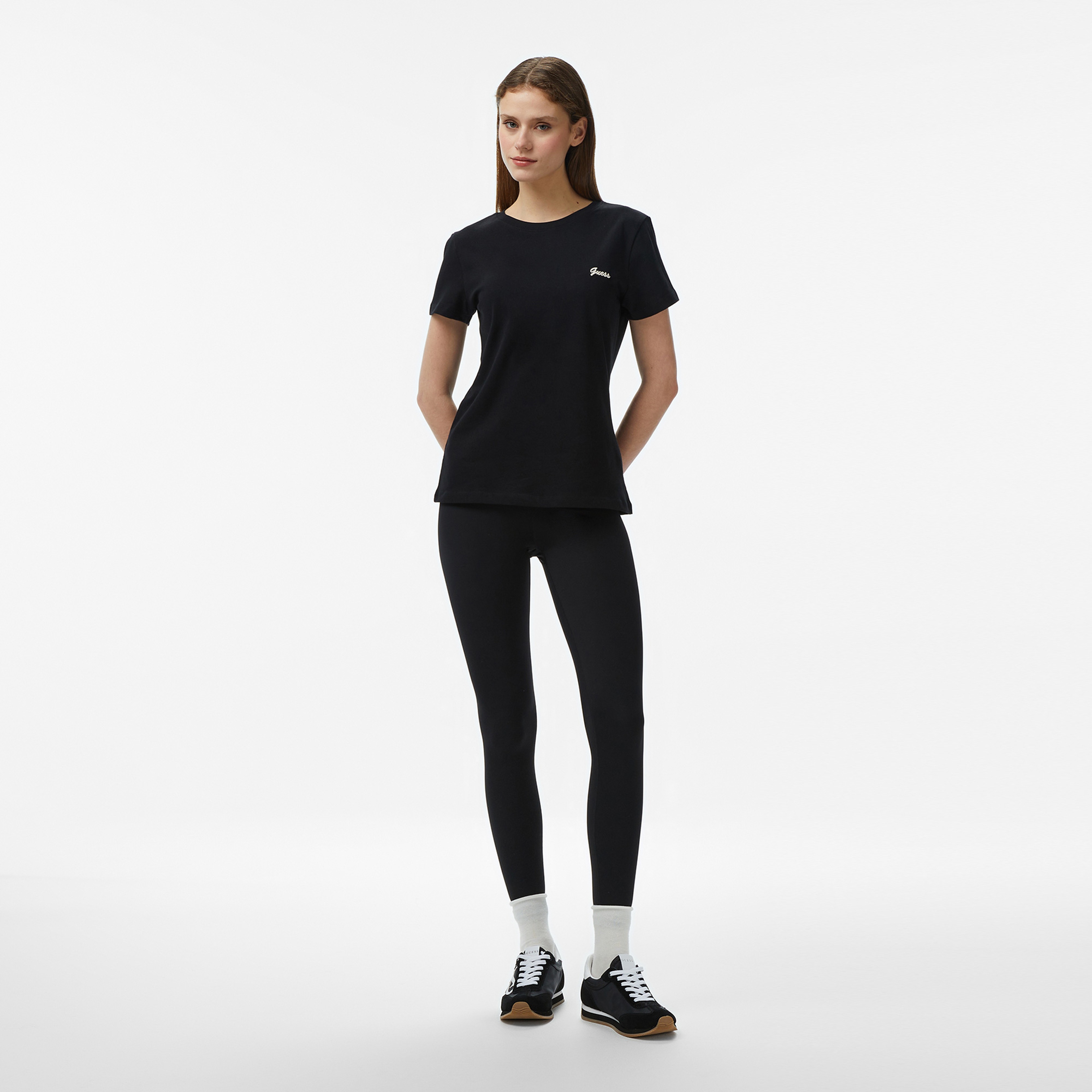 Guess Kadın Siyah T-Shirt