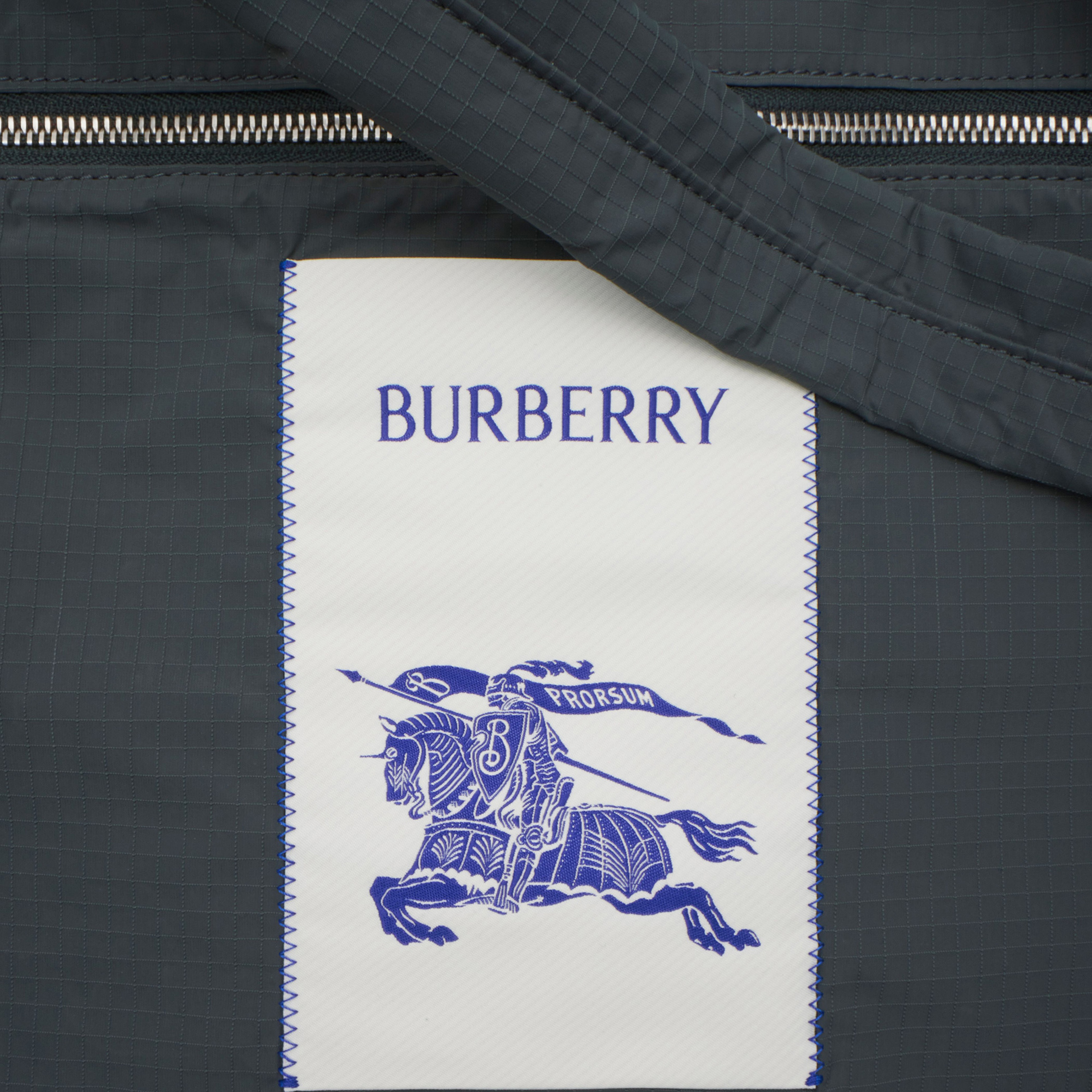 Burberry Kadın Gri Çanta