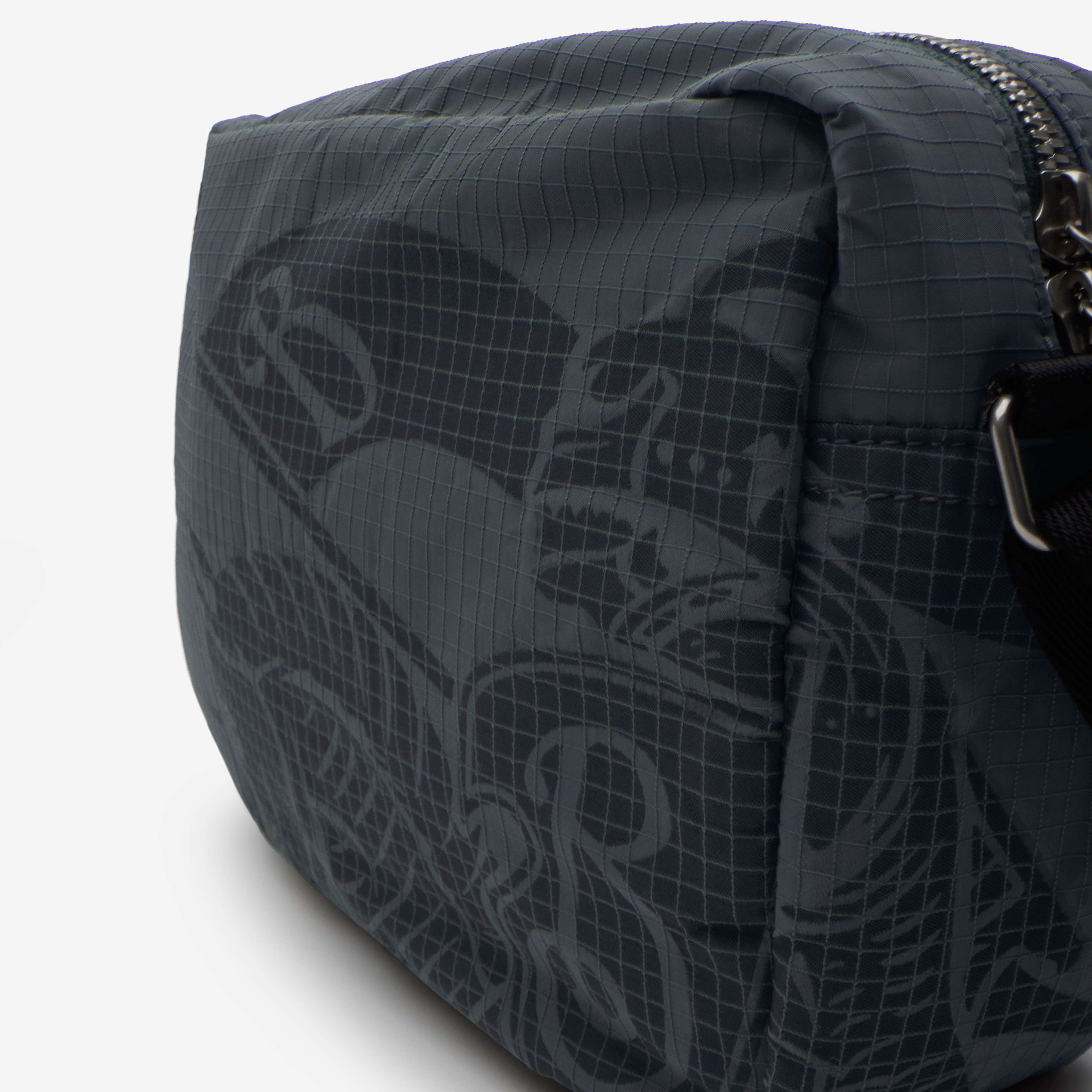 Burberry Kadın Gri Çanta