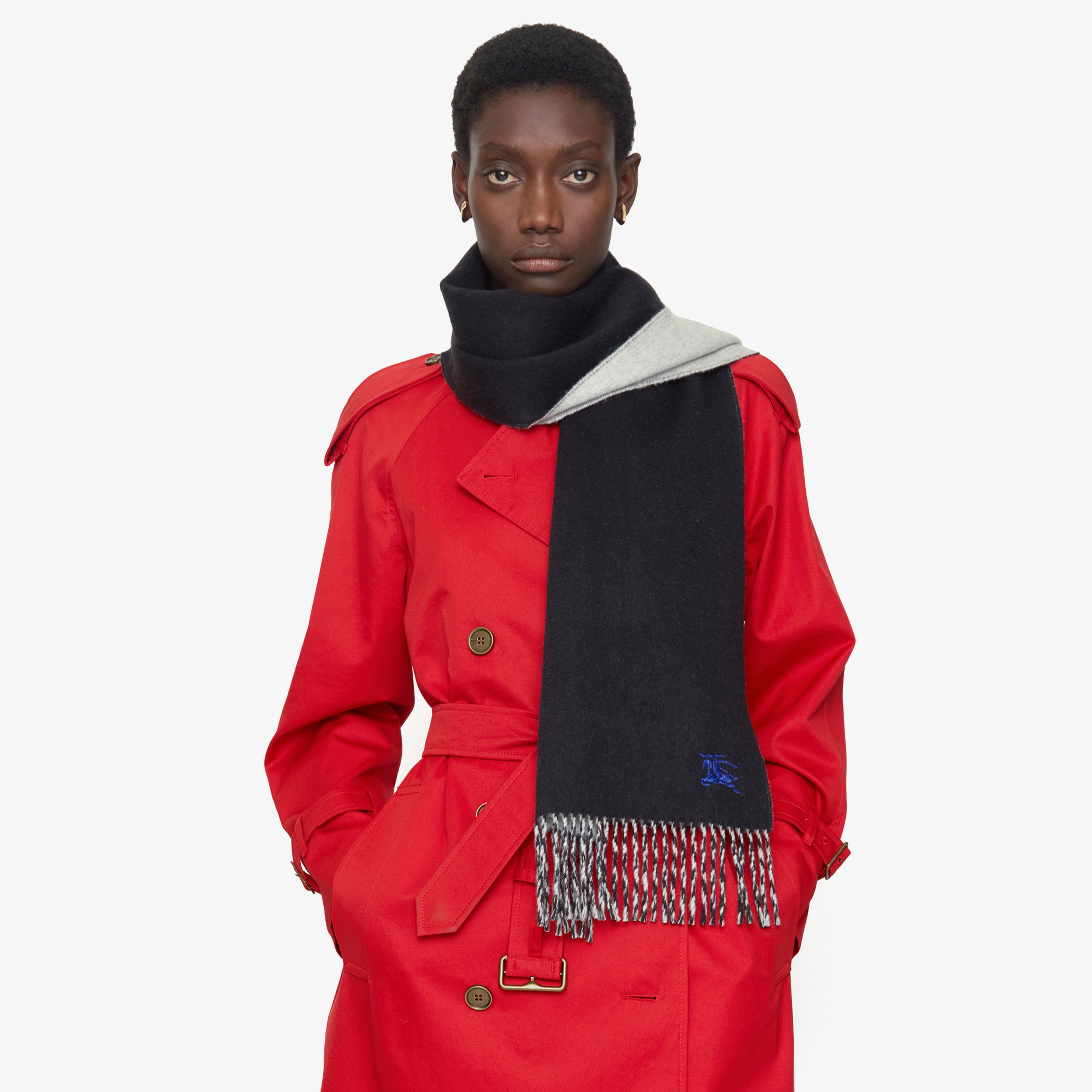 Burberry Kadın Siyah Atkı
