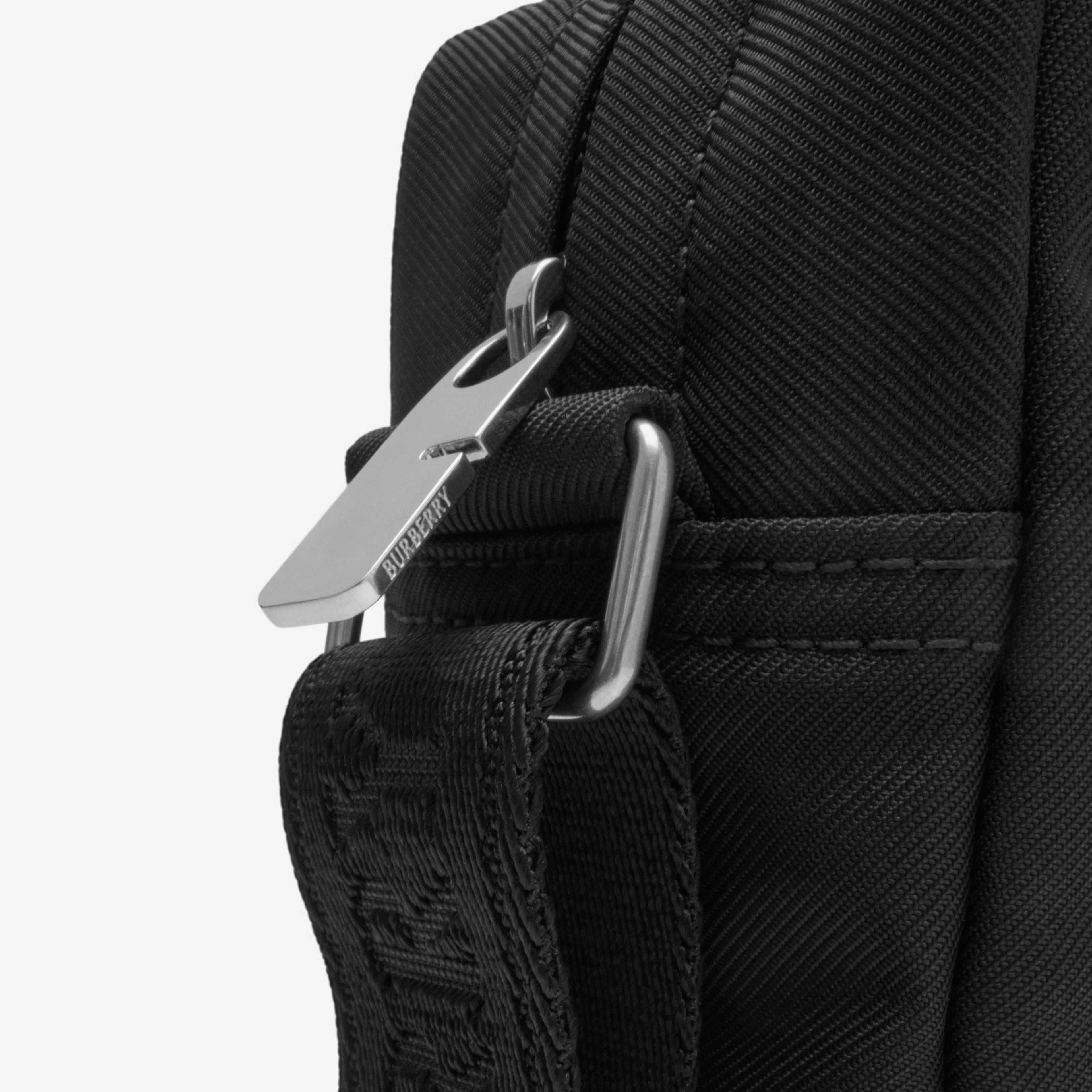 Burberry Kadın Siyah Çanta